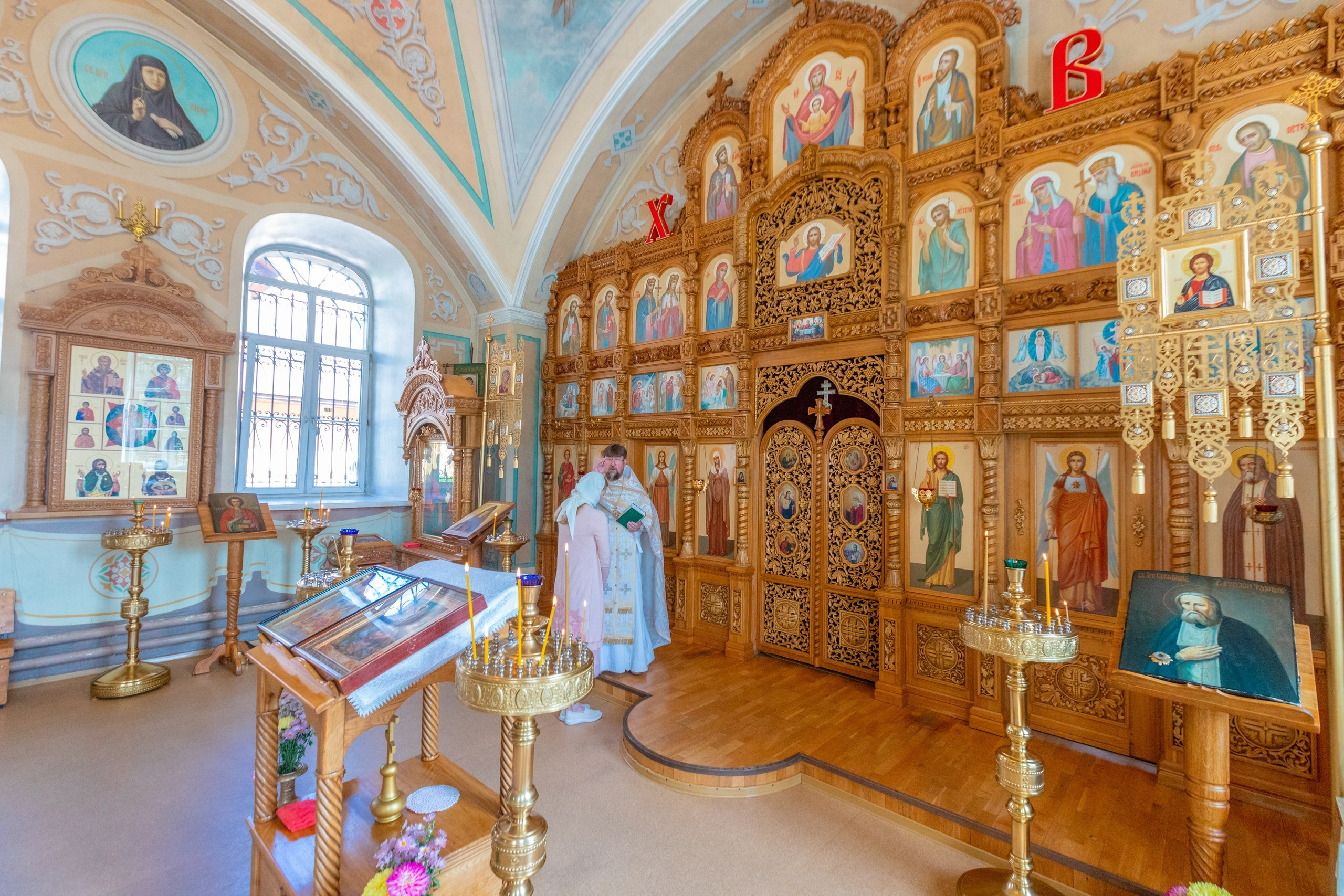 Крещение в Храме Серафима Саровского в Туле. Фотограф в Туле Крупский АнДРей. Фотостудия «КАДР71» в Туле