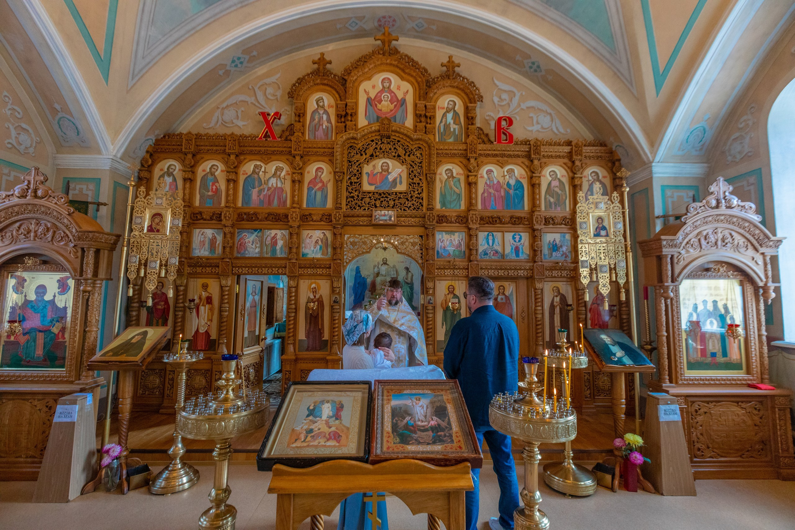 Крещение в Храме Серафима Саровского в Туле. Фотограф в Туле Крупский АнДРей. Фотостудия «КАДР71» в Туле