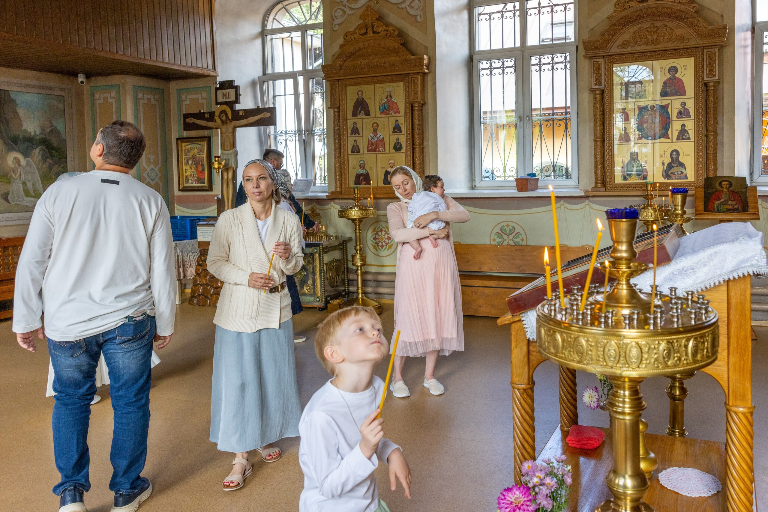 Крещение в Храме Серафима Саровского в Туле. Фотограф в Туле Крупский АнДРей. Фотостудия «КАДР71» в Туле
