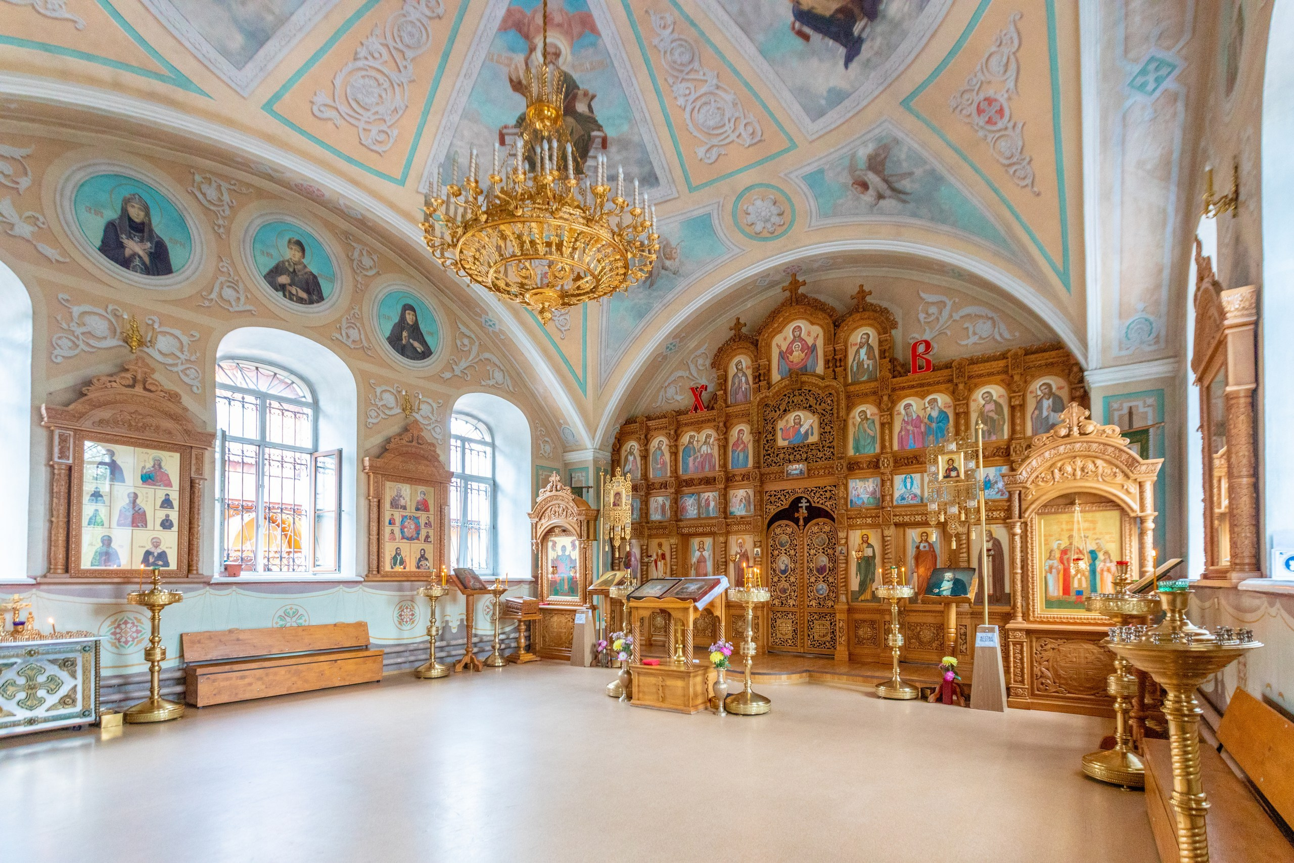 Крещение в Храме Серафима Саровского в Туле. Фотограф в Туле Крупский АнДРей. Фотостудия «КАДР71» в Туле