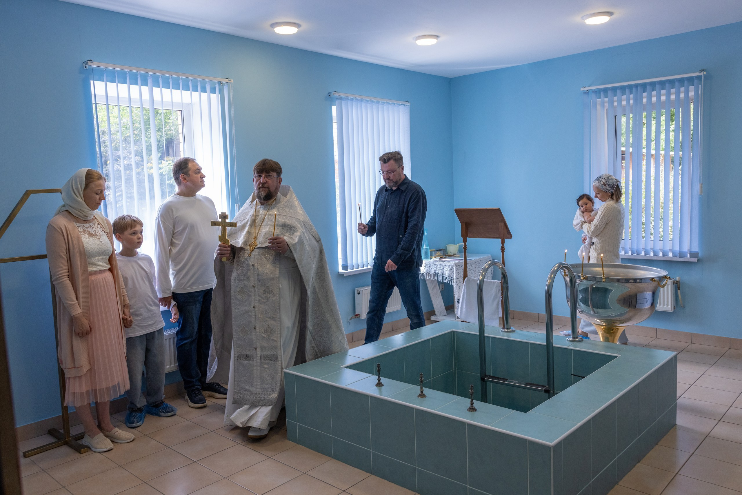 Крещение в Храме Серафима Саровского в Туле. Фотограф в Туле Крупский АнДРей. Фотостудия «КАДР71» в Туле