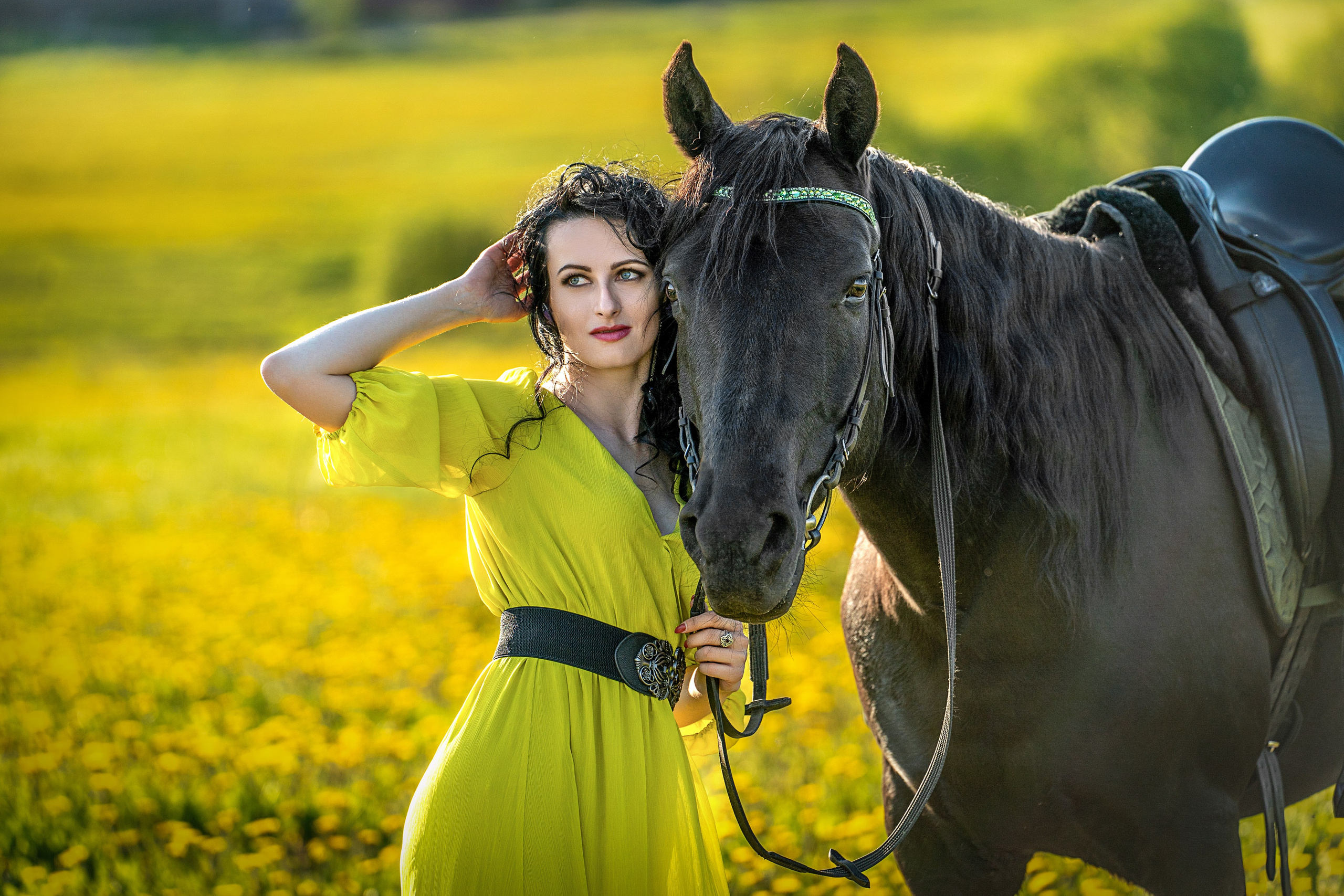 Одуванчиковое поле. Фотограф Дарья Соколовская