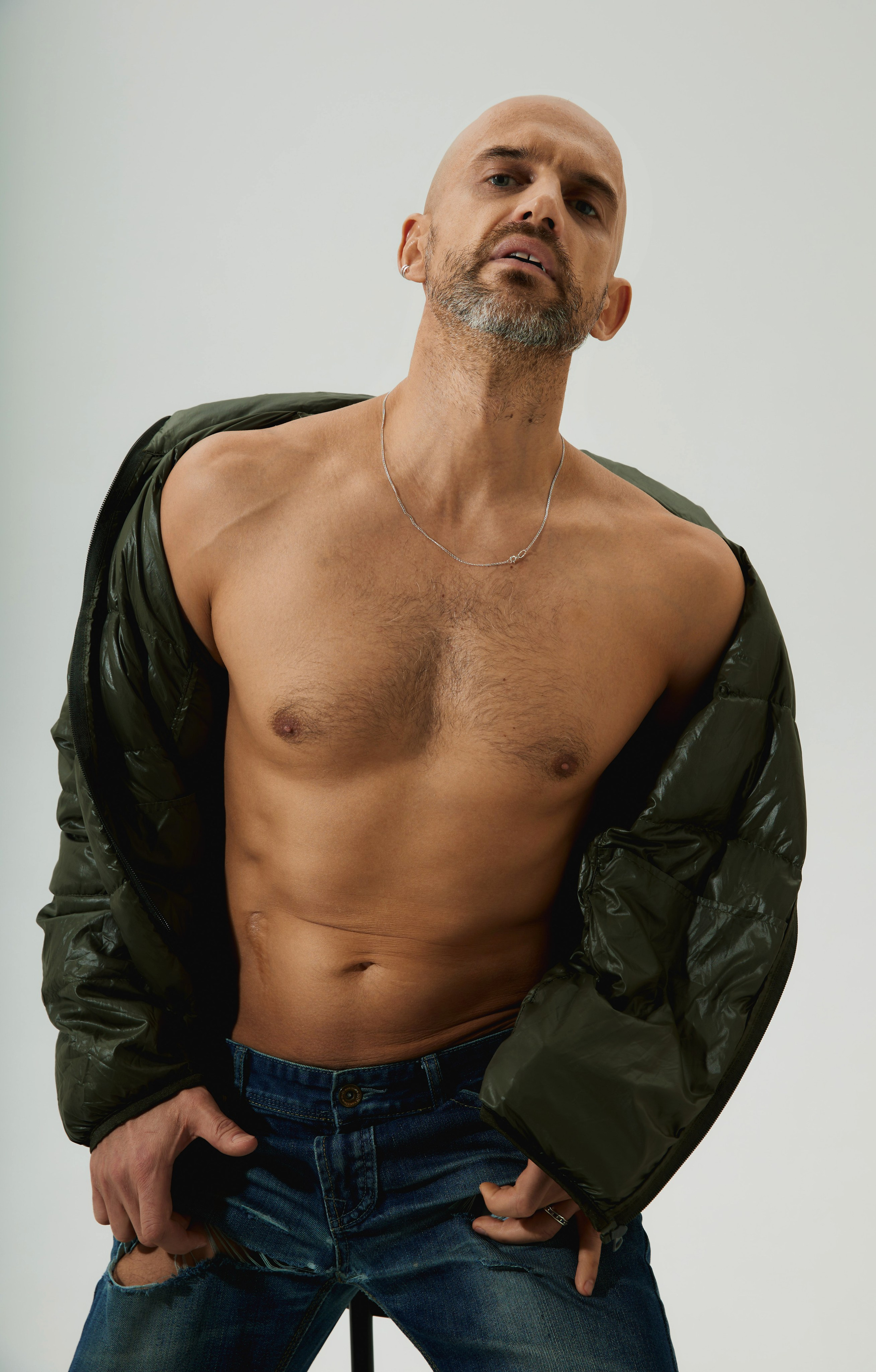 Илья. Он умеет быть разным. От строгого до безумного. Пять лиц одного героя. Татьяна Фомичева. Репортажный и светский фотограф в Москве