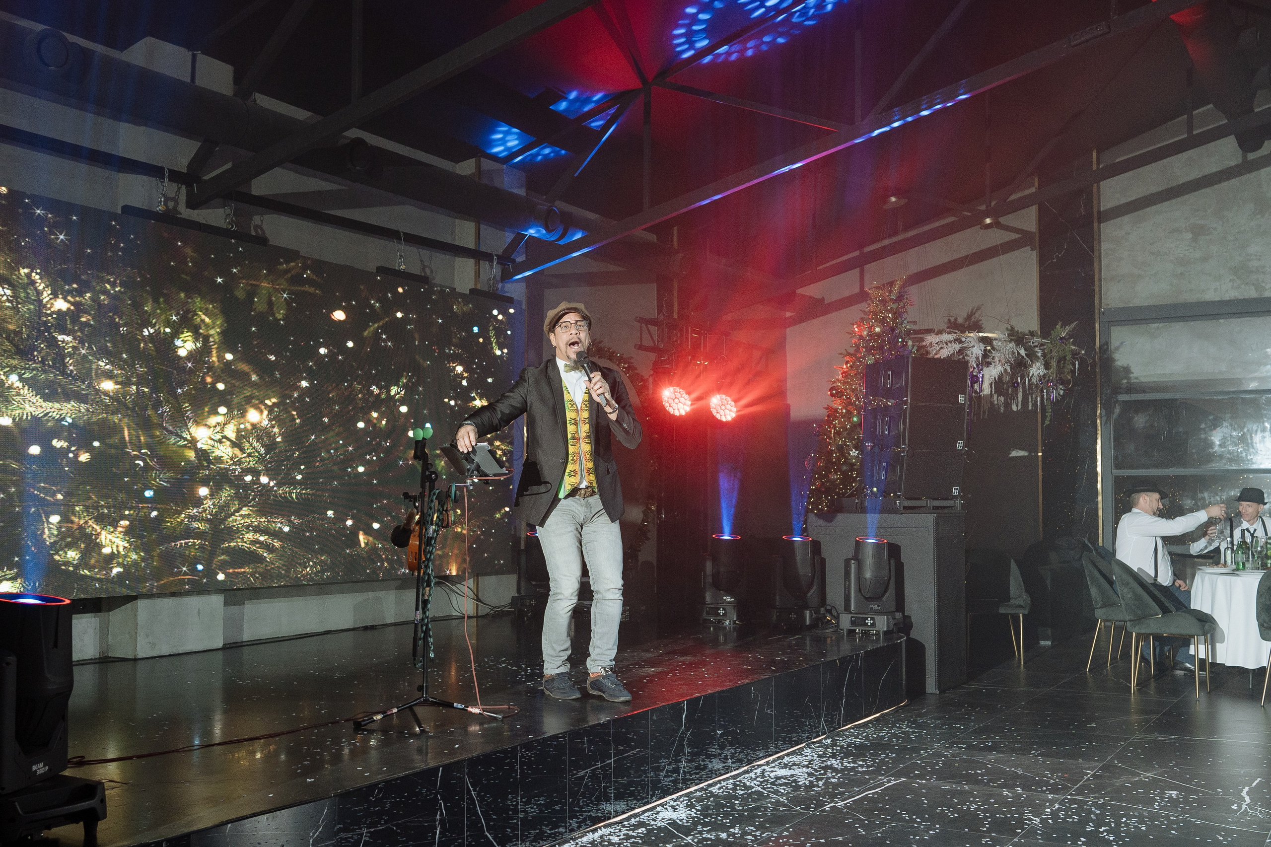 Альбион Тур