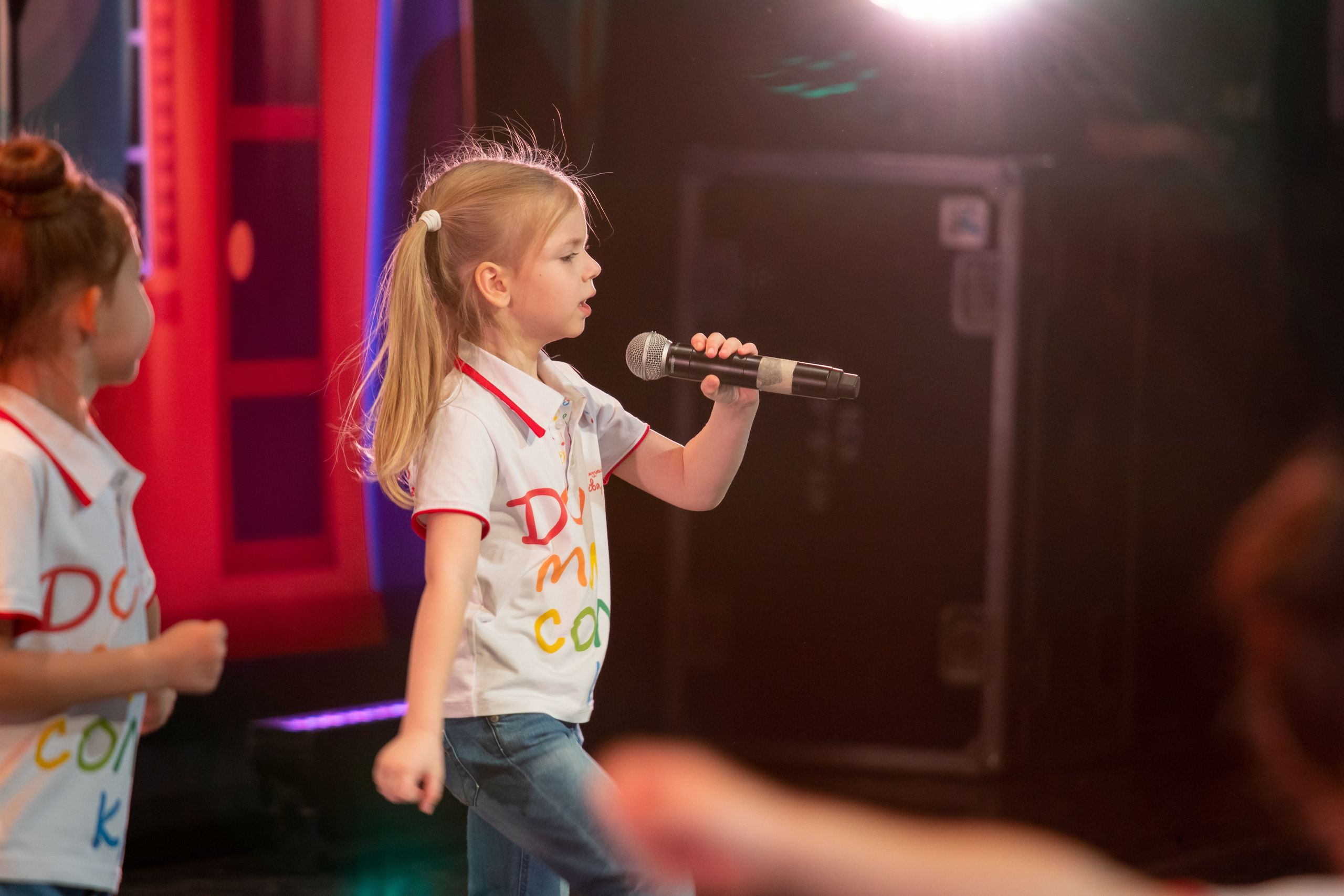 Съёмка концерта для Домисольки, большой концертный зал Космос. «Студия DRONAVT`s» — видеосъёмка и фотография г. Москва