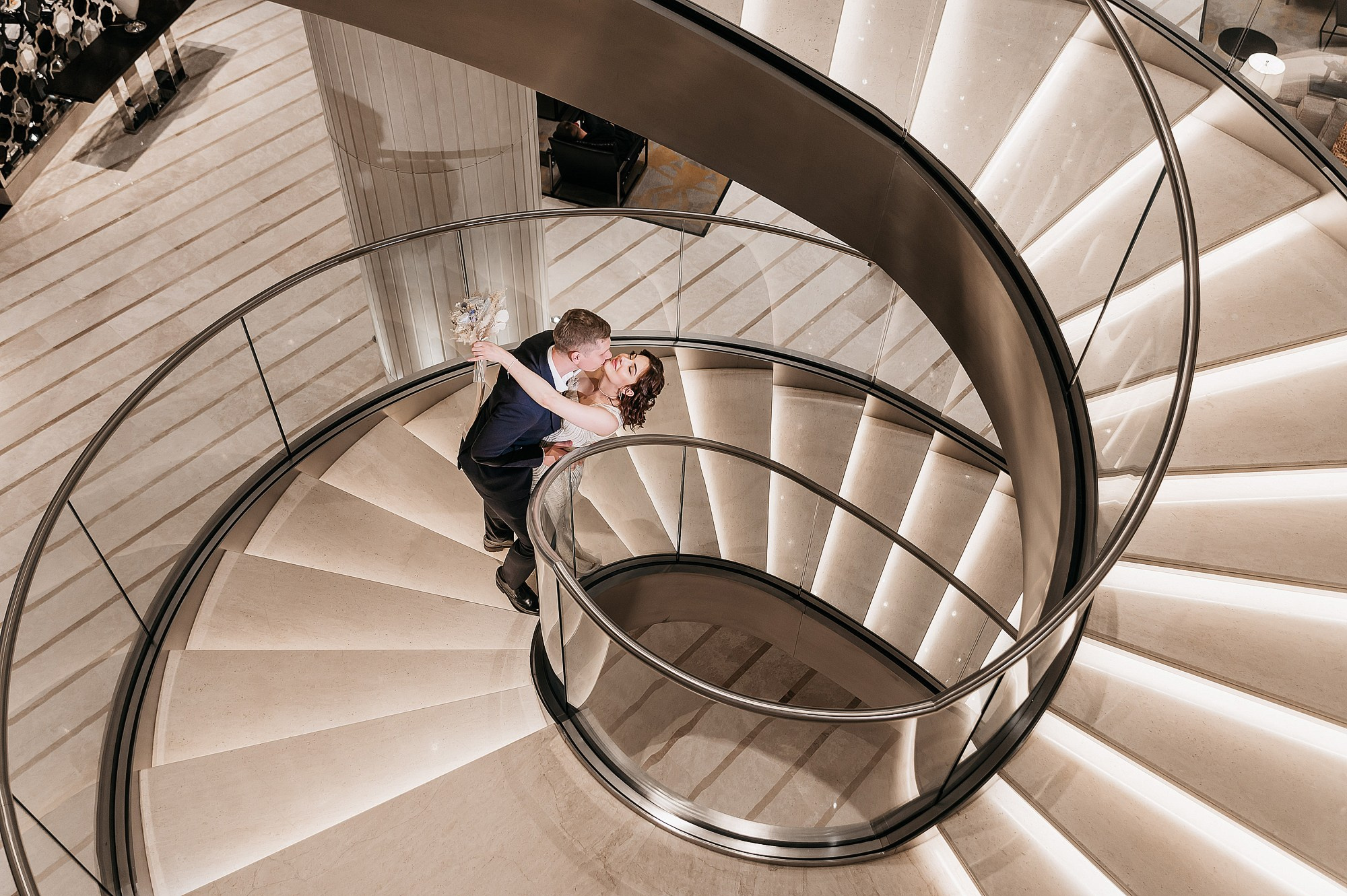 Денис и Екатерина ВДНХ. Свадебный фотограф в Дубне Алексей Фонарёв