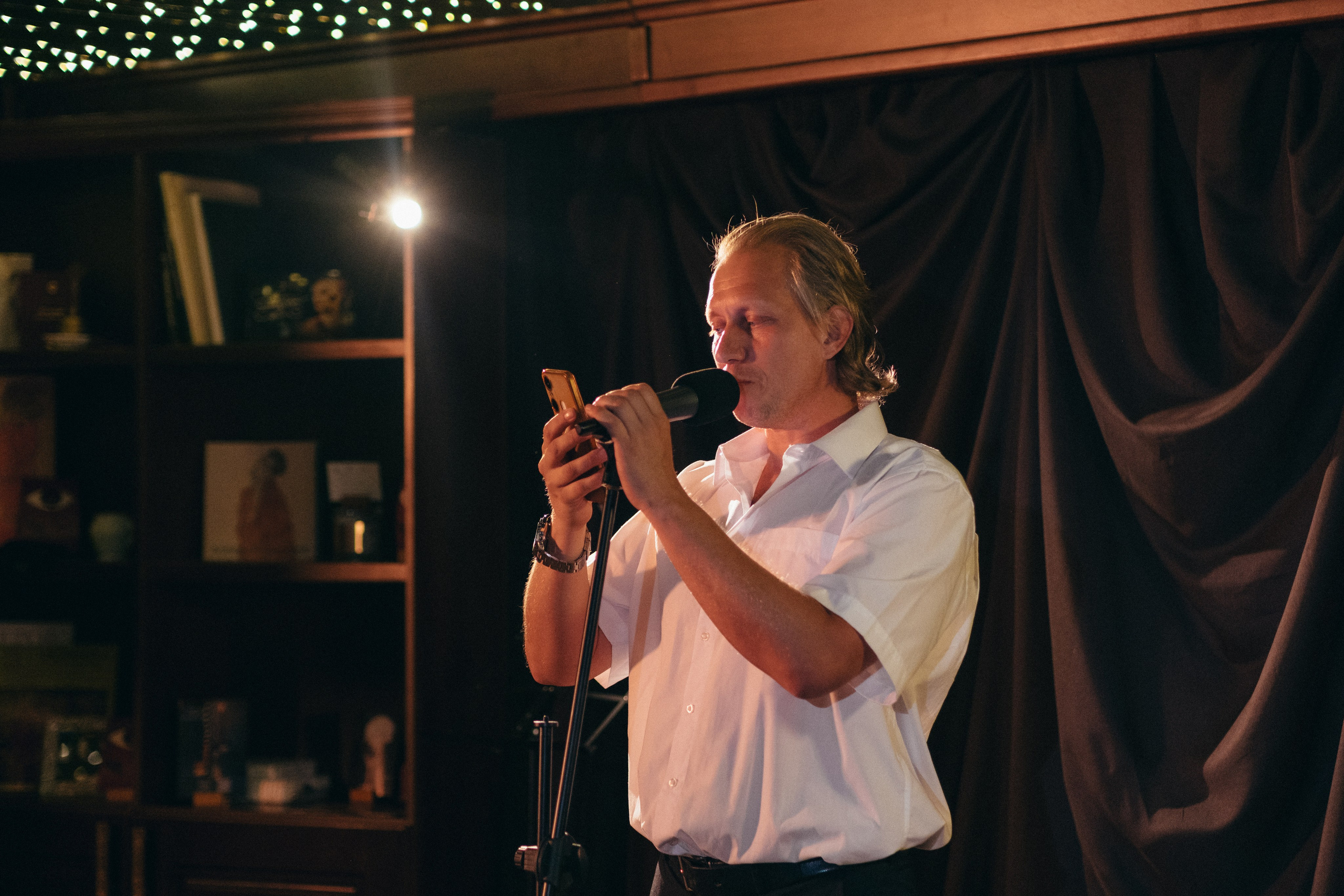 Поэтические встречи «Уютные чтения». Репортажный фотограф в Сочи Екатерина Вежливцева