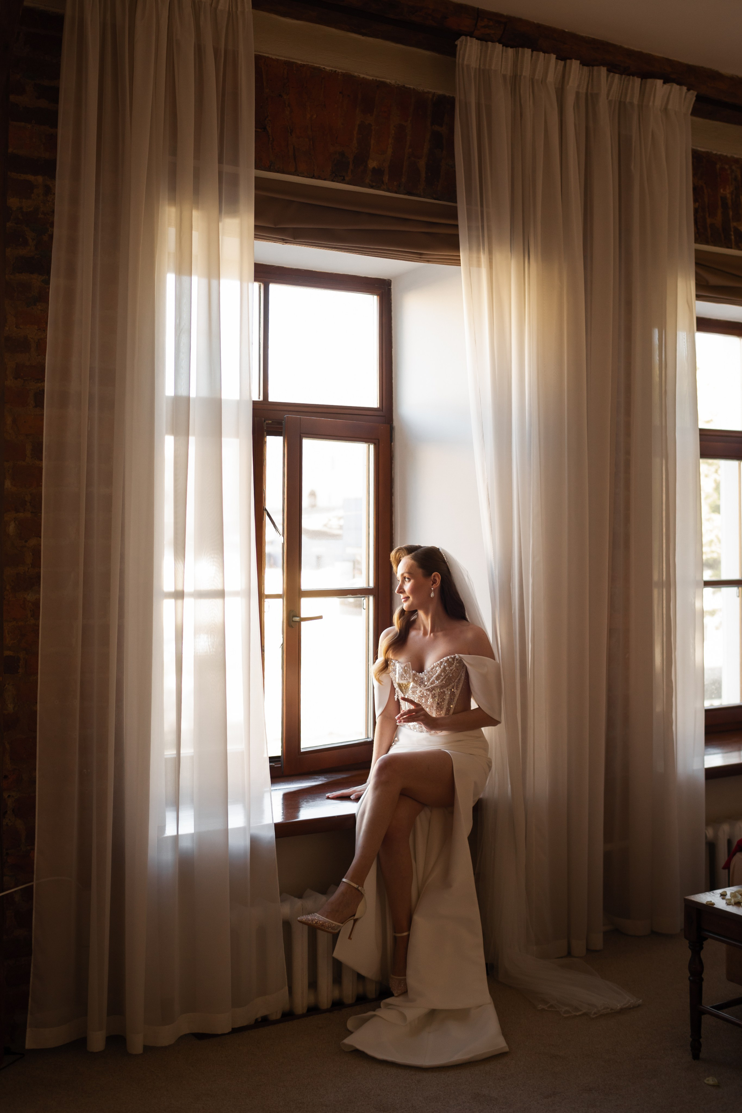 Свадьба в Петербурге в сентябре. Свадебный фотограф Кирилл Белый