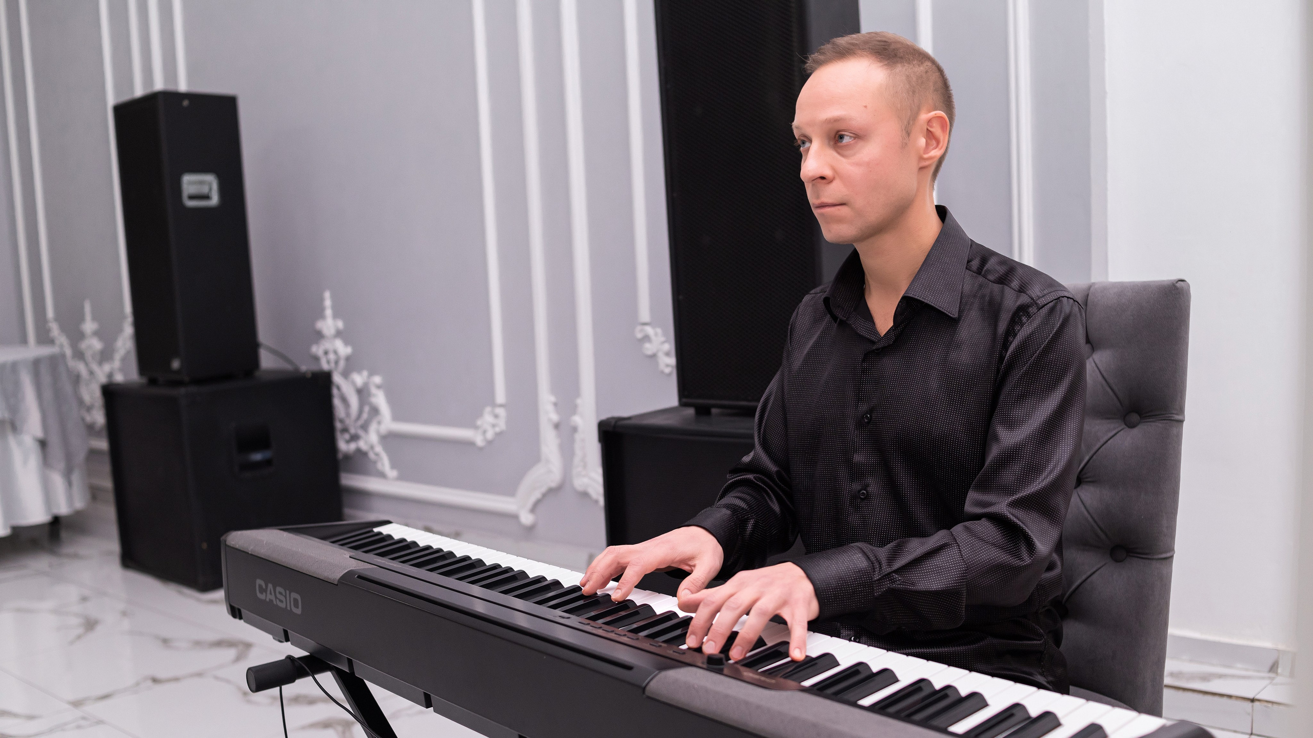 Поэтический вечер с Юлией Амшинской. Бжицких Виталий — фотограф г. Ульяновск