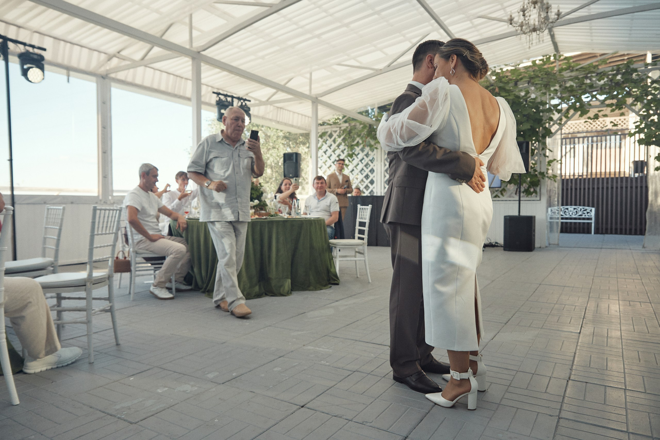 Счастье здесь. Свадебный фотограф Антон Артюшин. Работаю в Нижнем Новгороде и Москве