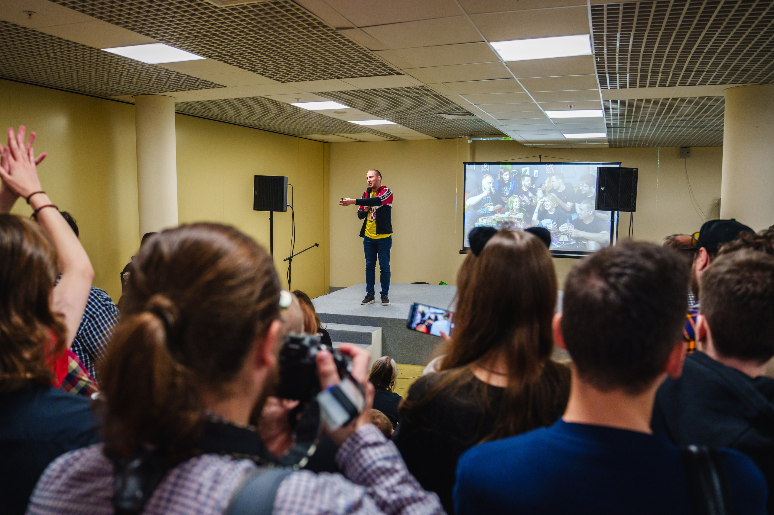 Living room studio. Ролекон 24. Великолепный фотограф Александр Захарченко