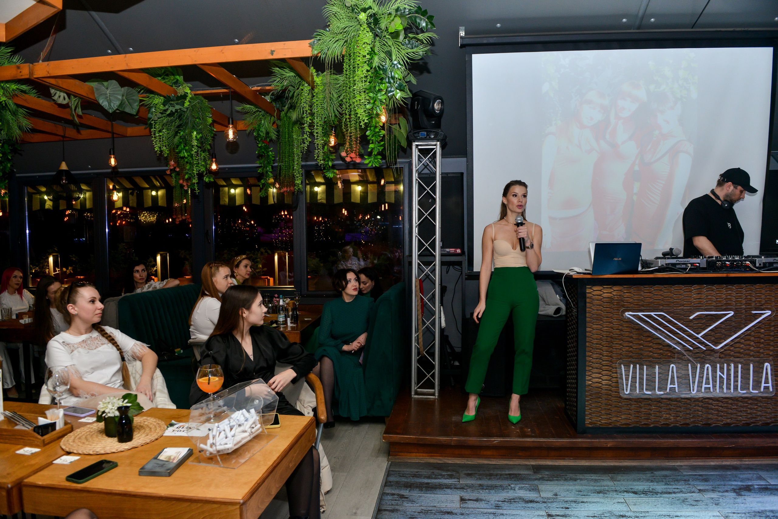 Дни рождения и корпоративы. Свадебный фотограф в Крыму