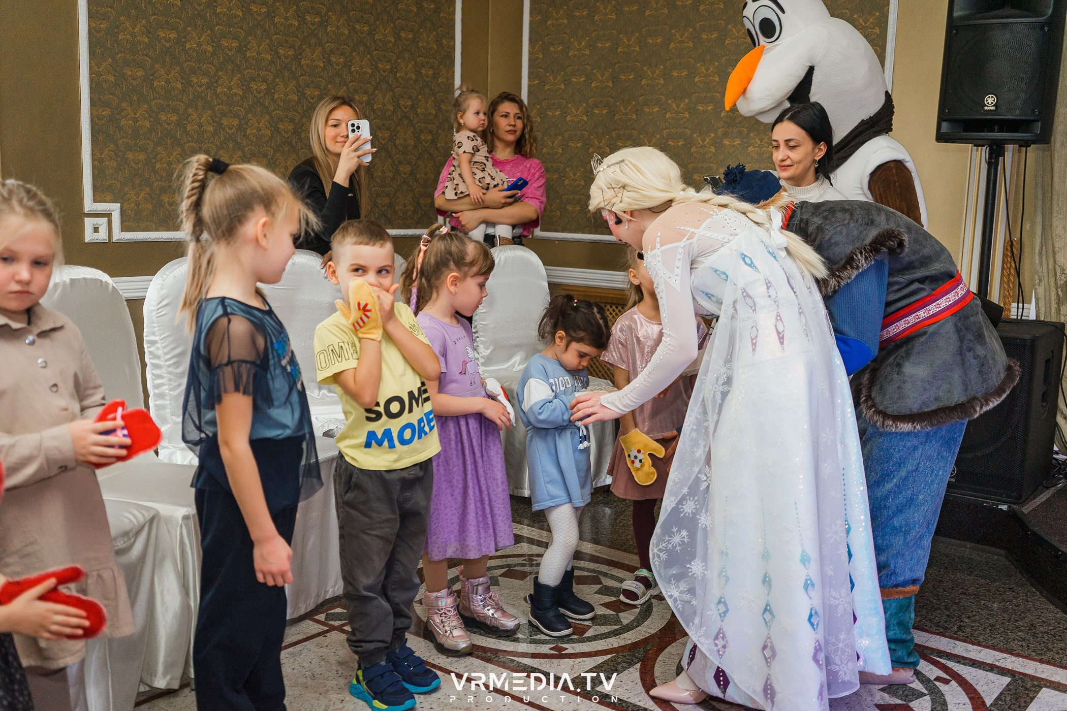 ХОЛОДНОЕ СЕРДЦЕ в ресторане «Империя»