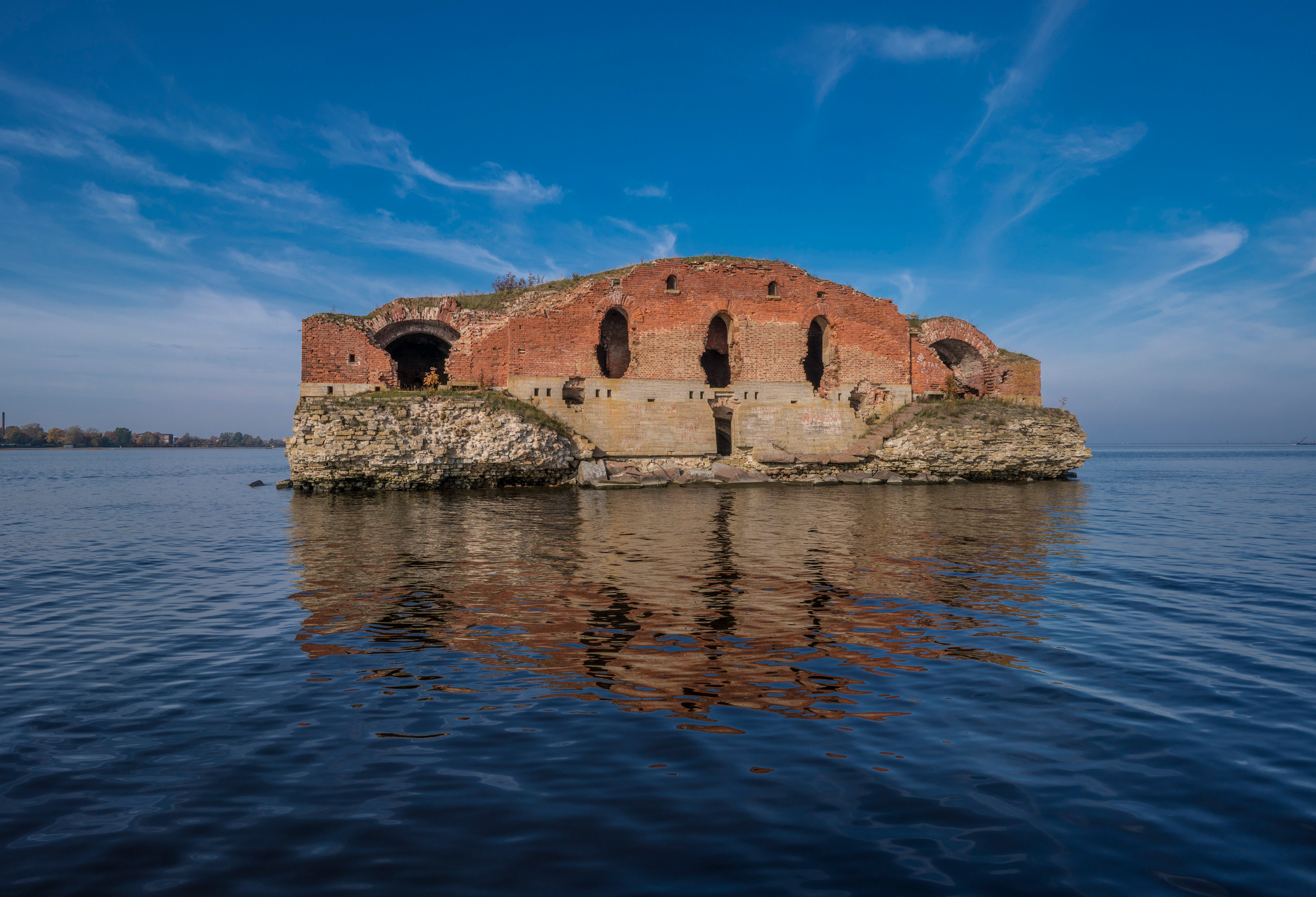 Питер. Кронштадт. Форты (октябрь 2018). Фотограф Сергей Танков