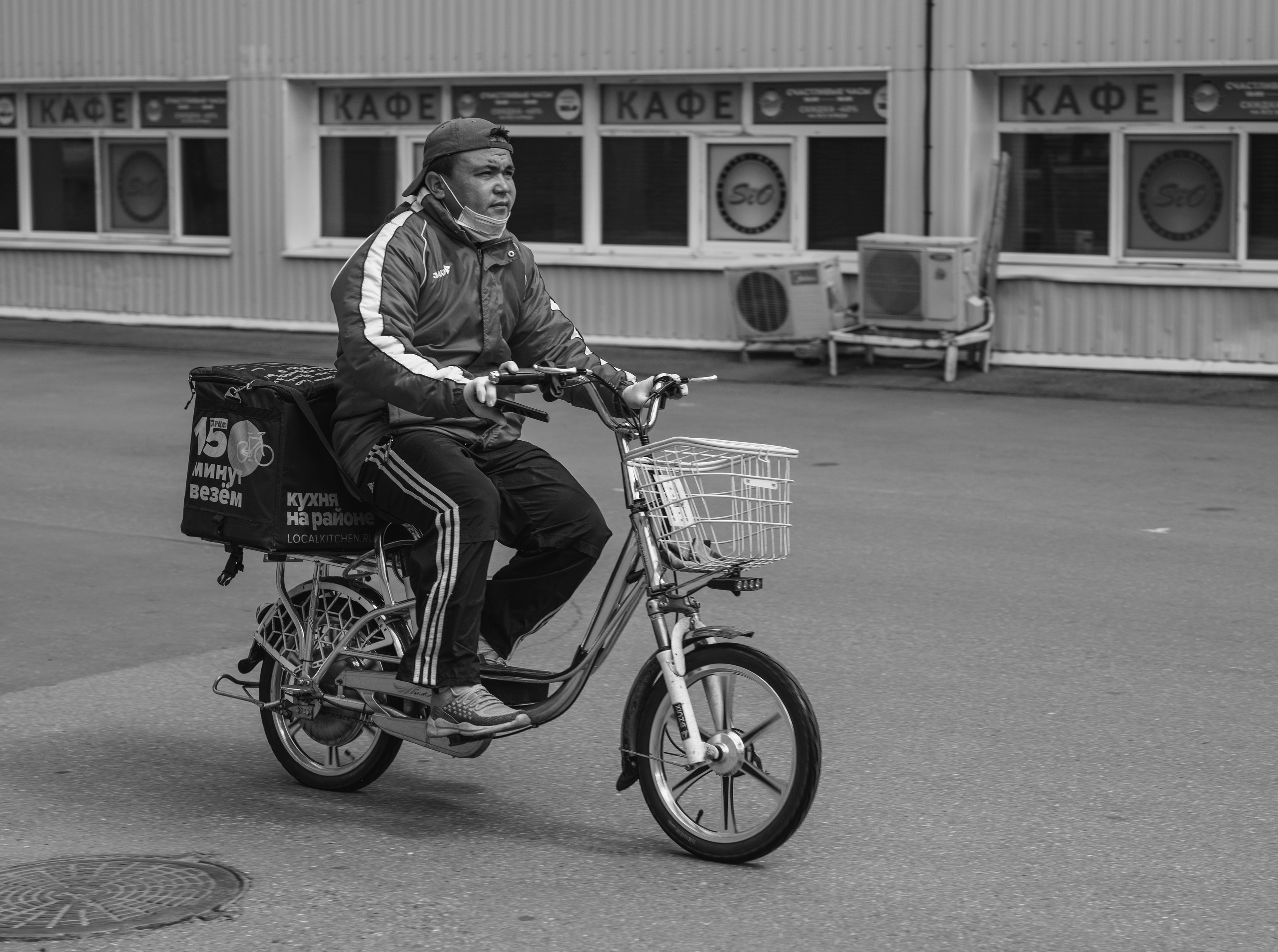 Кухня на районе. Фотограф Сергей Танков