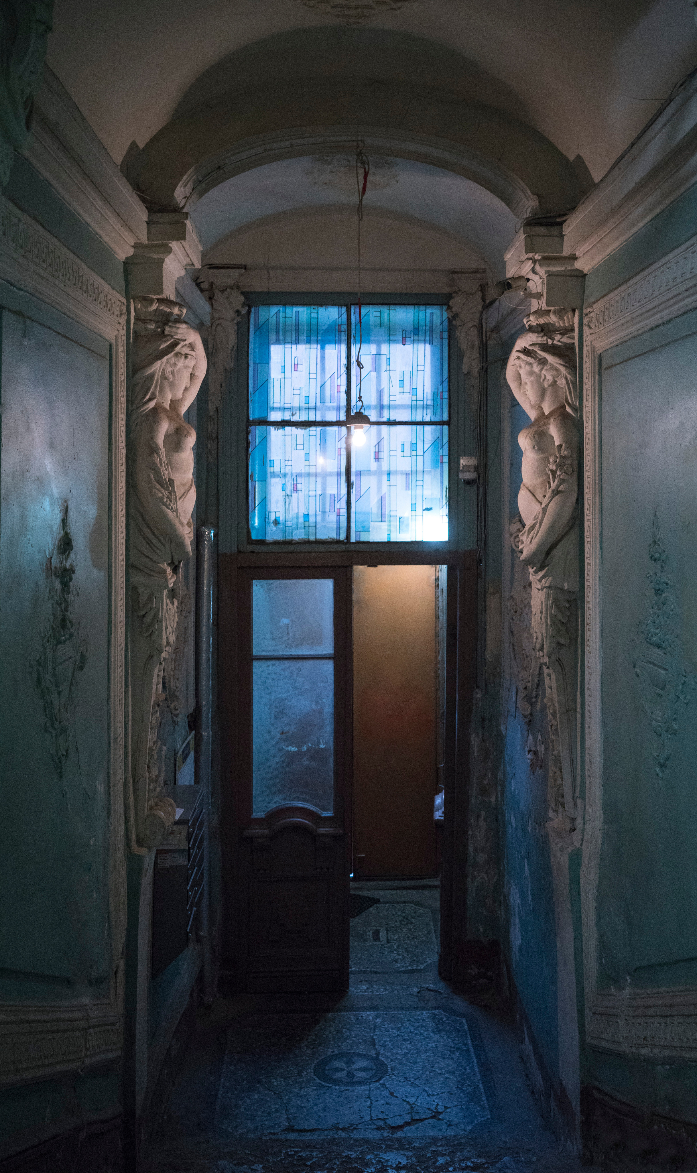 Питер. Парадные (октябрь 2017). Фотограф Сергей Танков