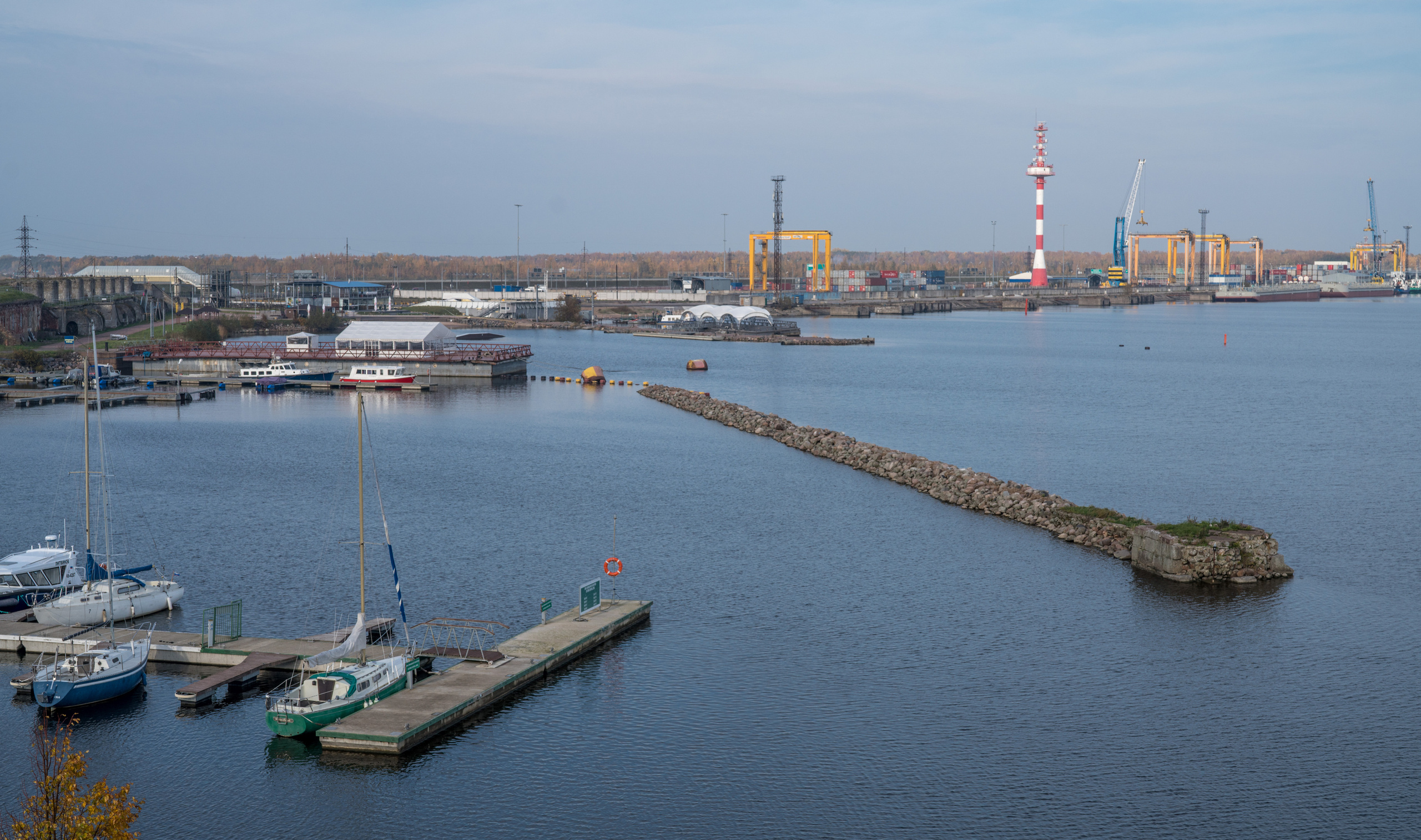 Питер. Кронштадт. Форты (октябрь 2018). Фотограф Сергей Танков
