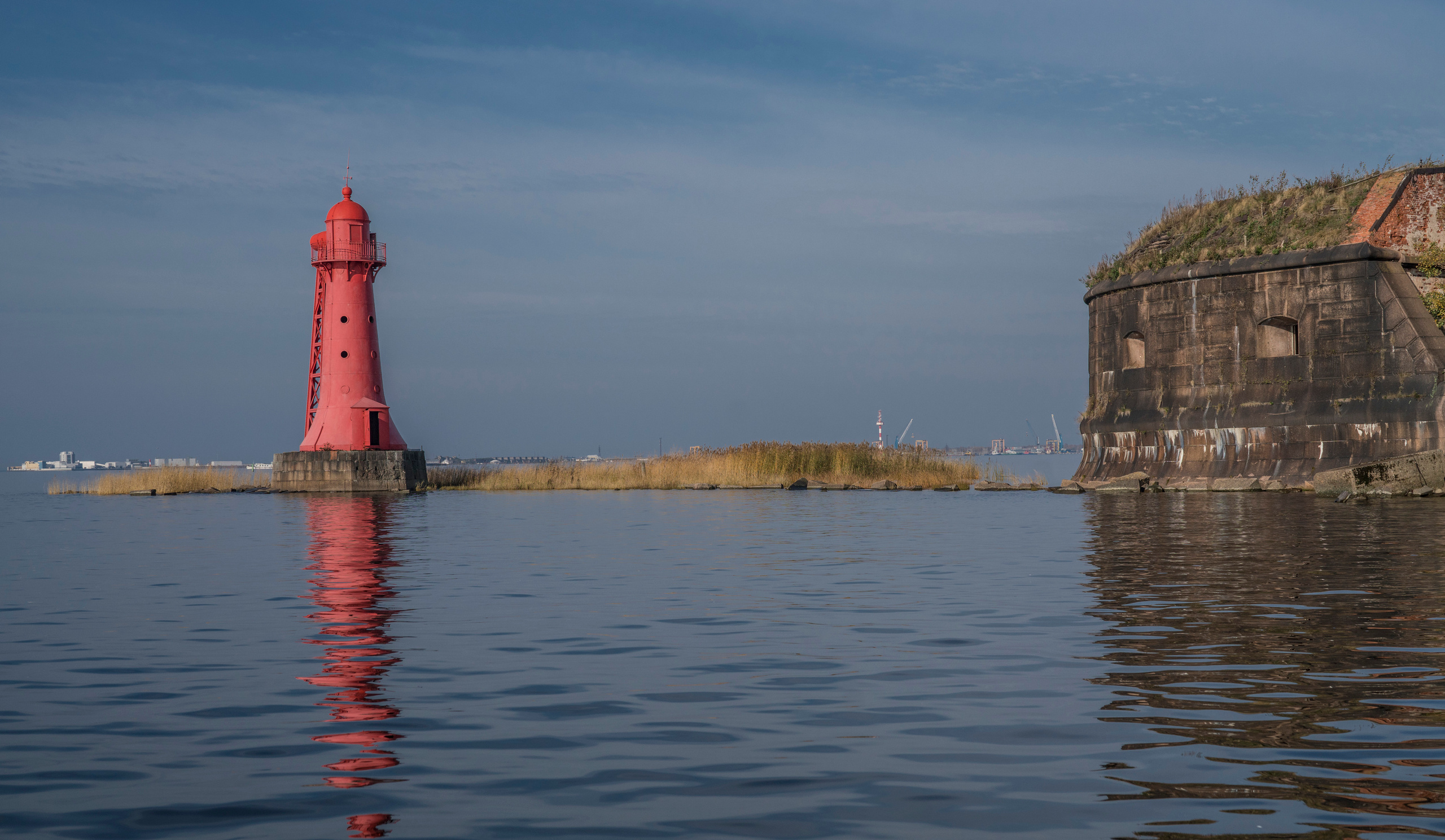 Питер. Кронштадт. Форты (октябрь 2018). Фотограф Сергей Танков
