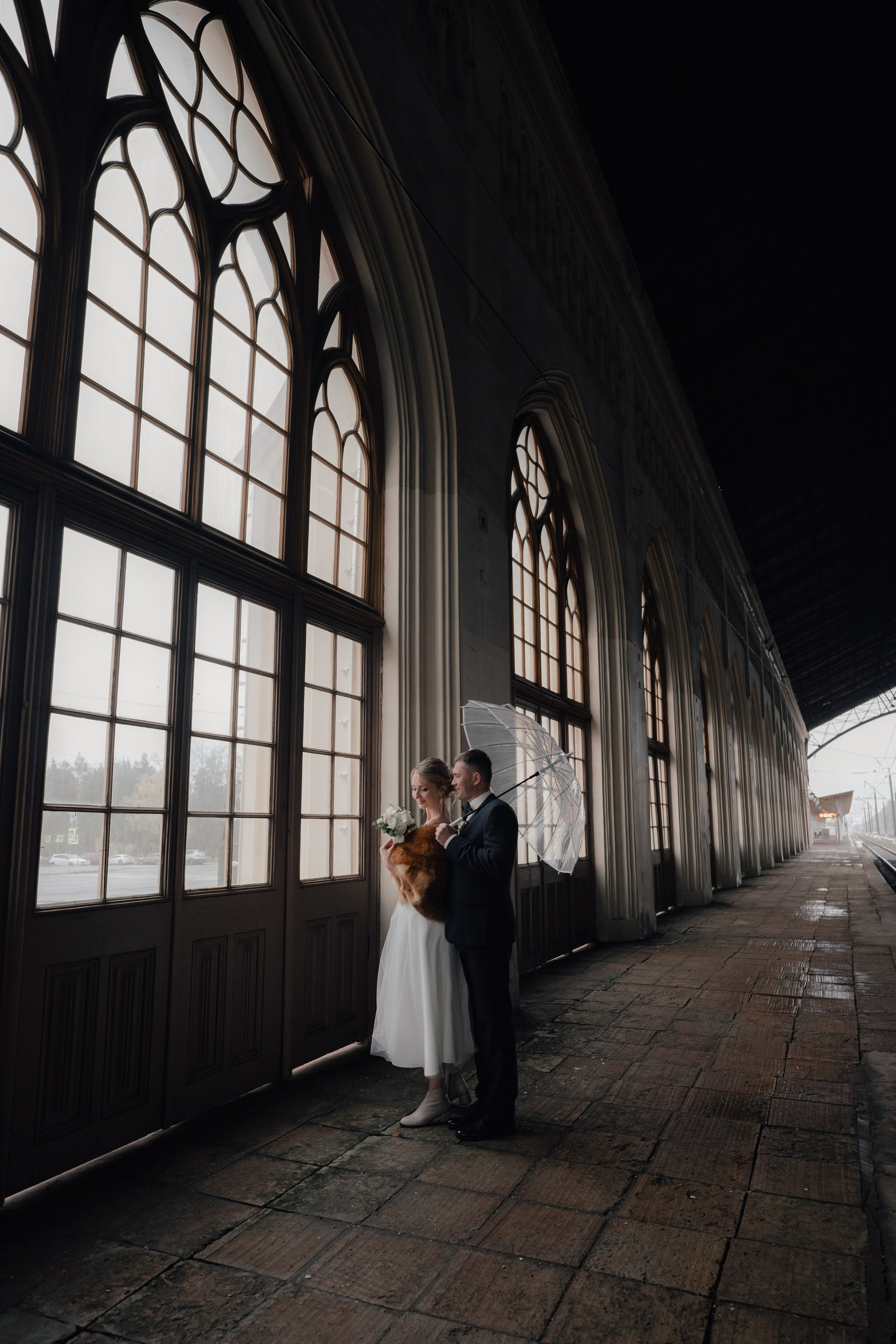 Красивые места для свадебной фотосессии летом в Санкт-Петербурге. Свадебный фотограф Александр Невский в Санкт-Петербурге