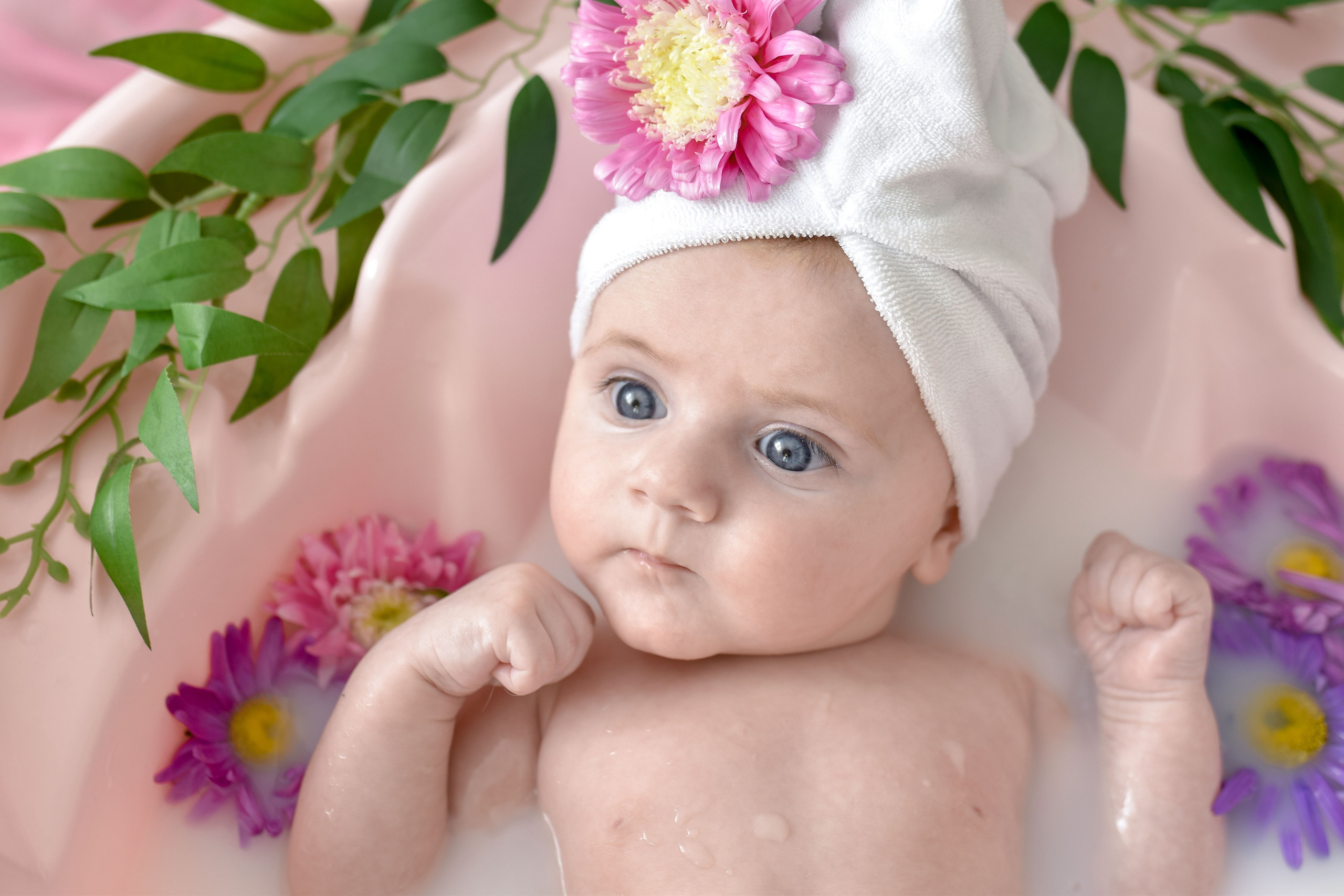 МОЛОЧНЫЕ ВАННЫ. Фотограф в Ялте Инна Найден. Детский и семейный фотограф