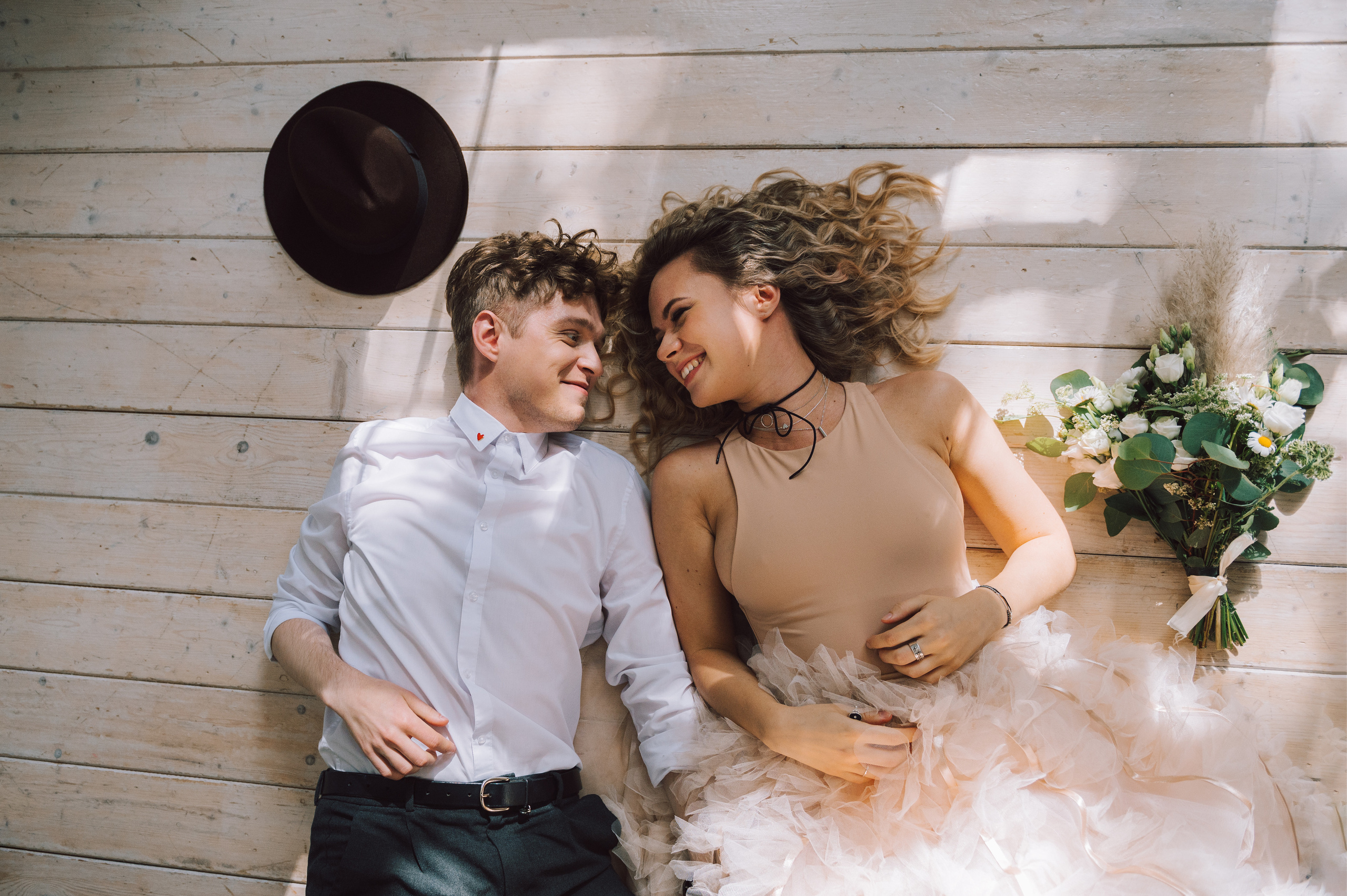 Фотосессия лавстори прогулка по городу Пермь lovestory пермский фотограф лучший пермский фотограф топ 