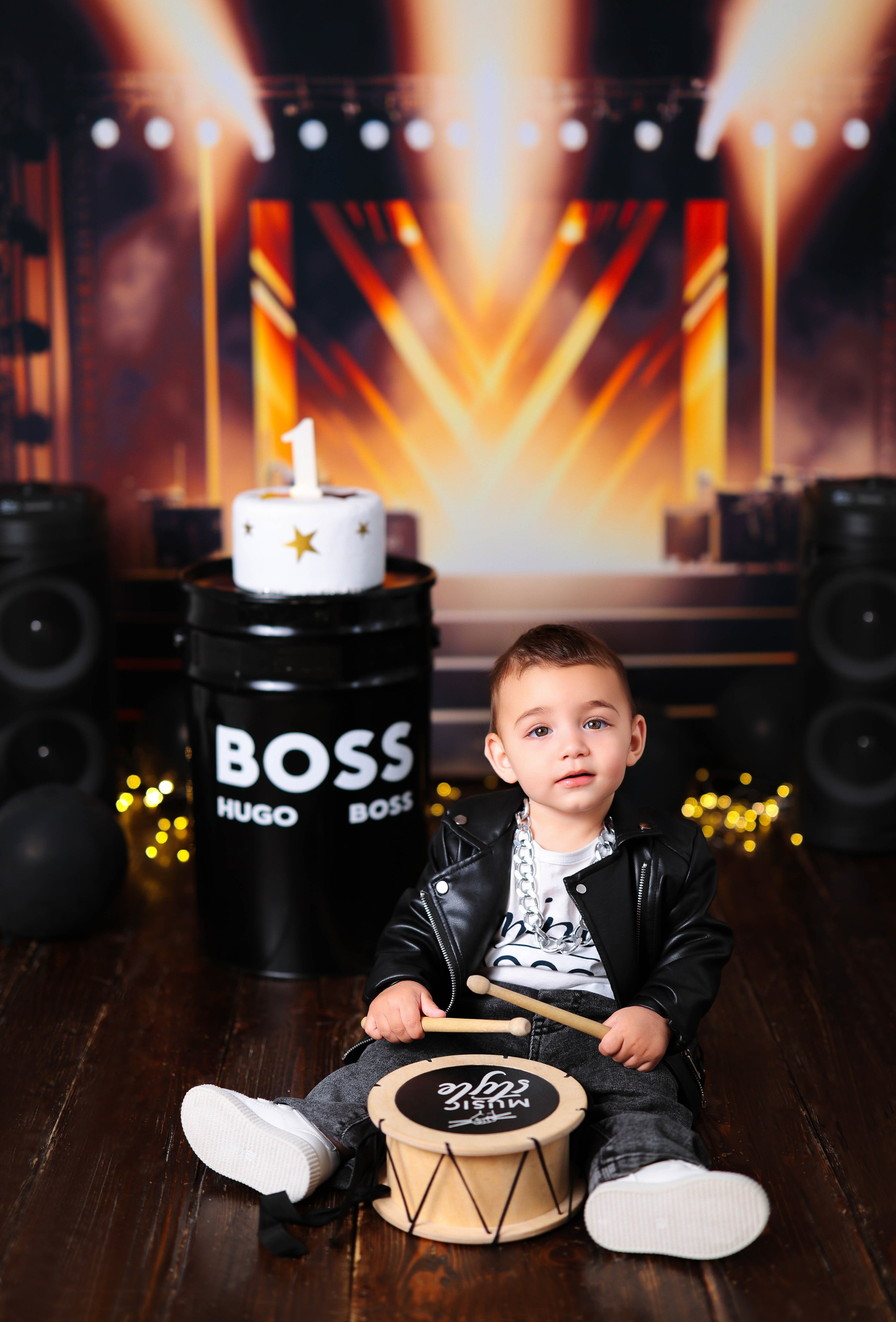 Мальчишки Антураж