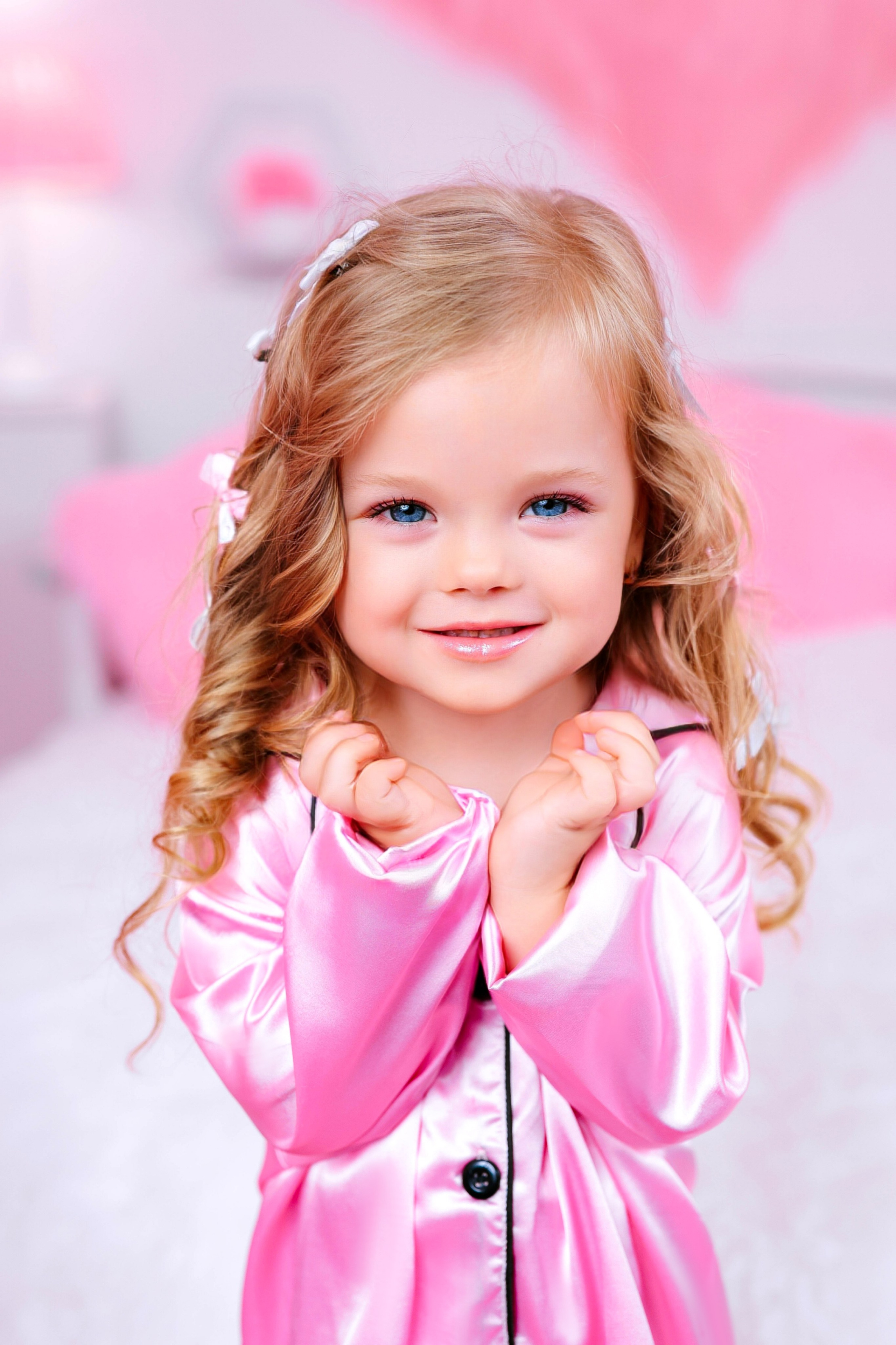 РОЗОВАЯ КОМНАТА