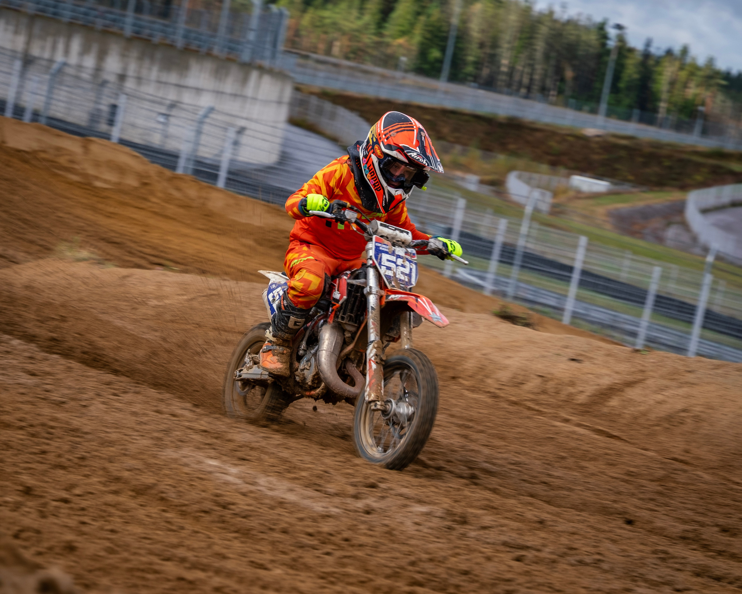 Мотокросс (Игора Драйв). Автомобильные фотографии и рисунки в Санкт-Петербурги Пашков Дмитрий