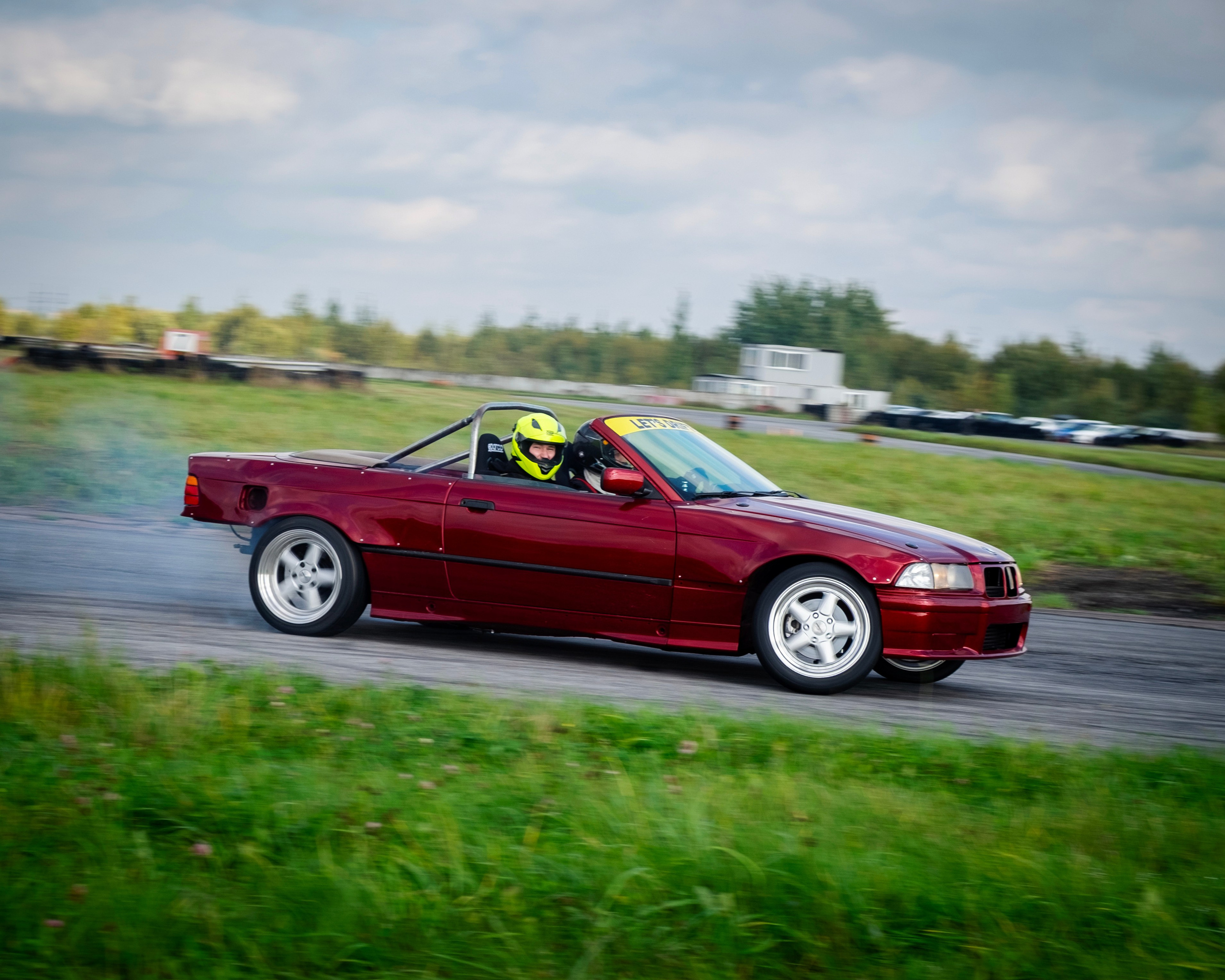 AUTODROM FEST 21.09.25. Автомобильные фотографии и рисунки в Санкт-Петербурги Пашков Дмитрий