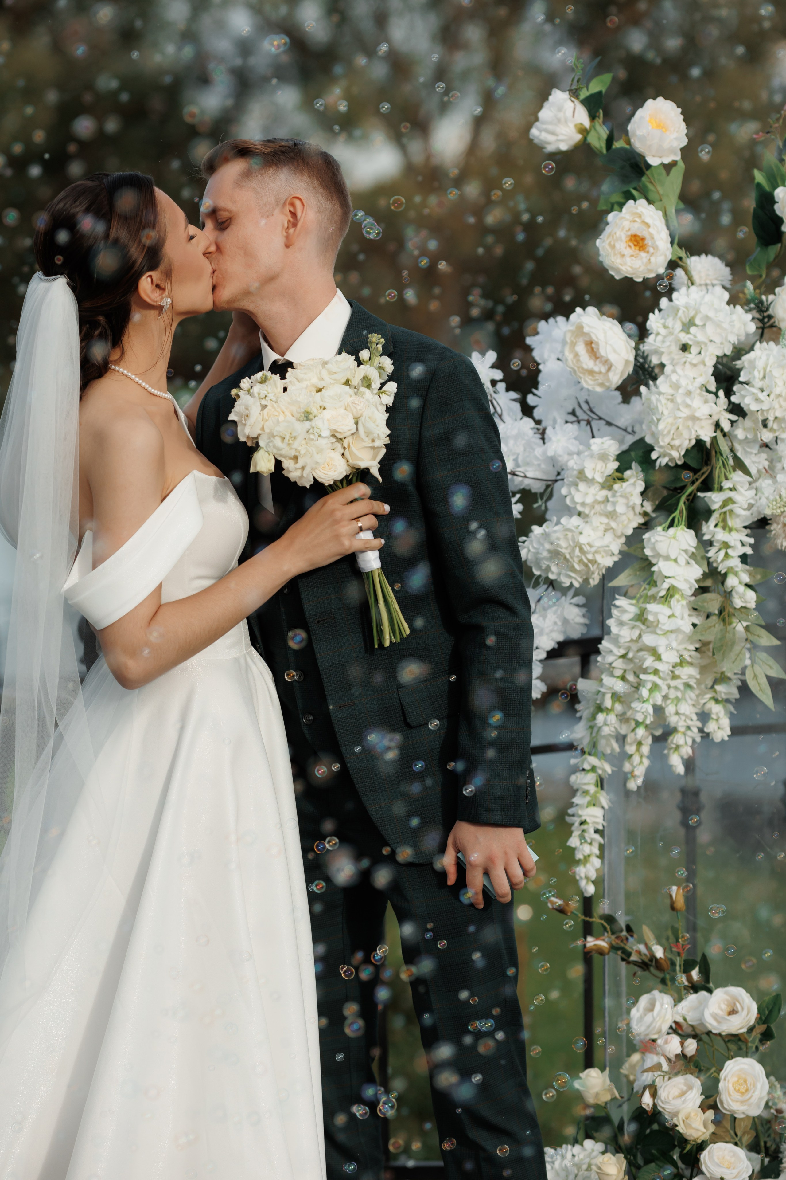 Регистрация в отеле Fish Point, ЗАГС Бутово, прогулка в Остафьево. Свадебный и репортажный фотограф (Москва, Королев и другие)