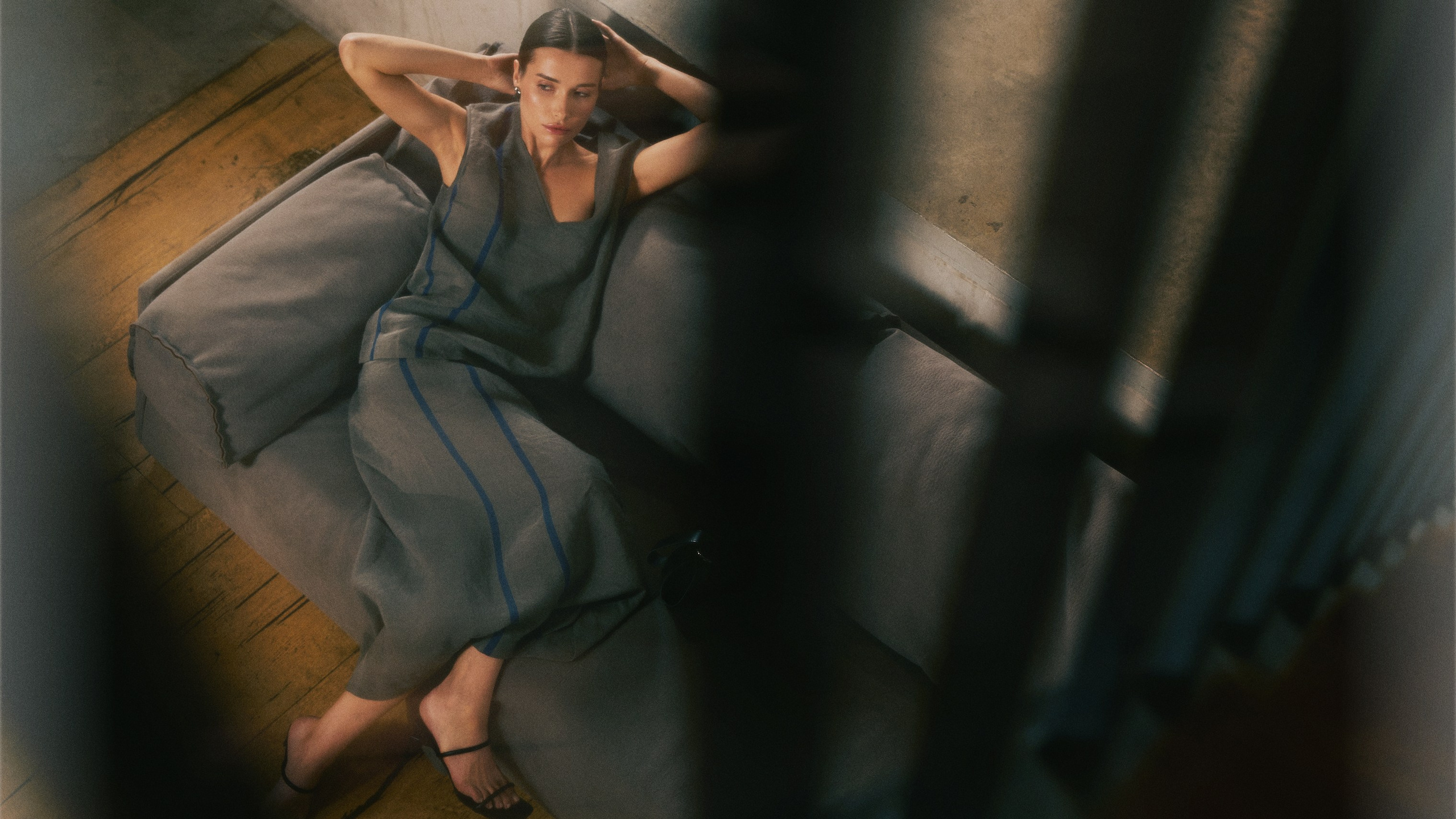 Съемка лукбука для бренда одежды мидл сегмента. Букалова Людмила — фотограф для брендов одежды в Москве