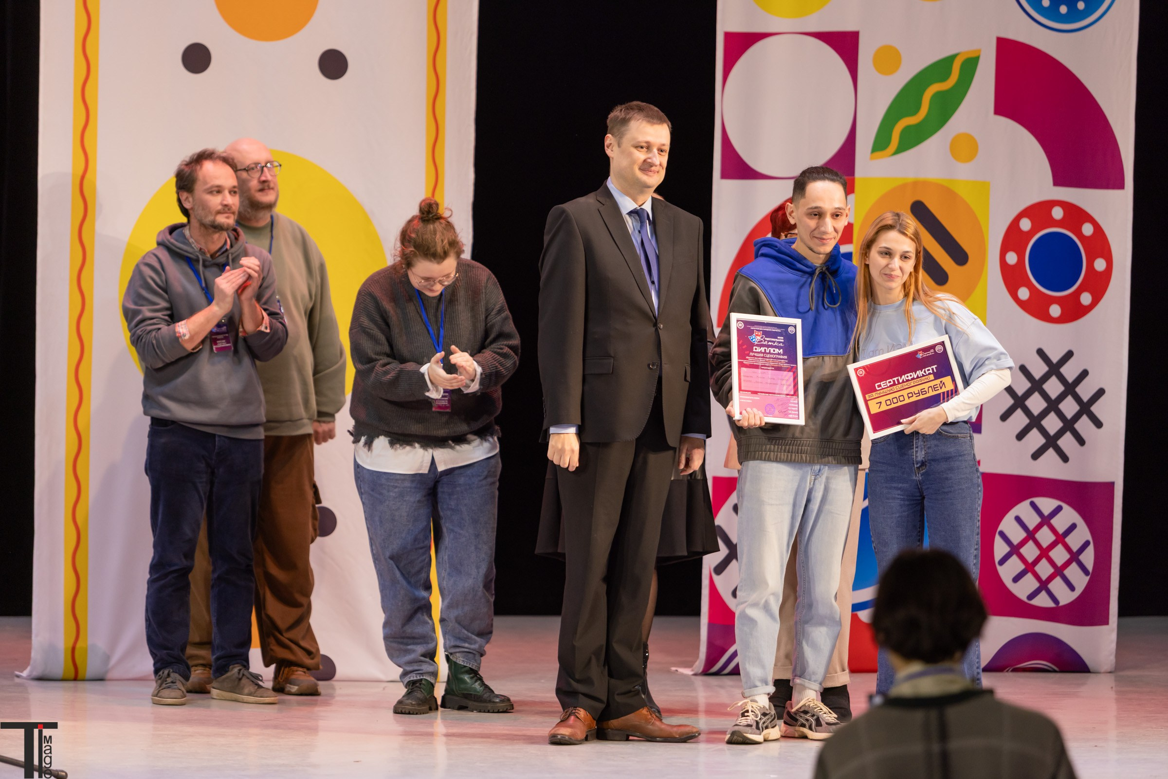 Театральная Вятка 2025. Имидж Технологии — репортажная фотография в Кирове Кировской области. Производство сувенирных магнитов, заливных этикеток и значков