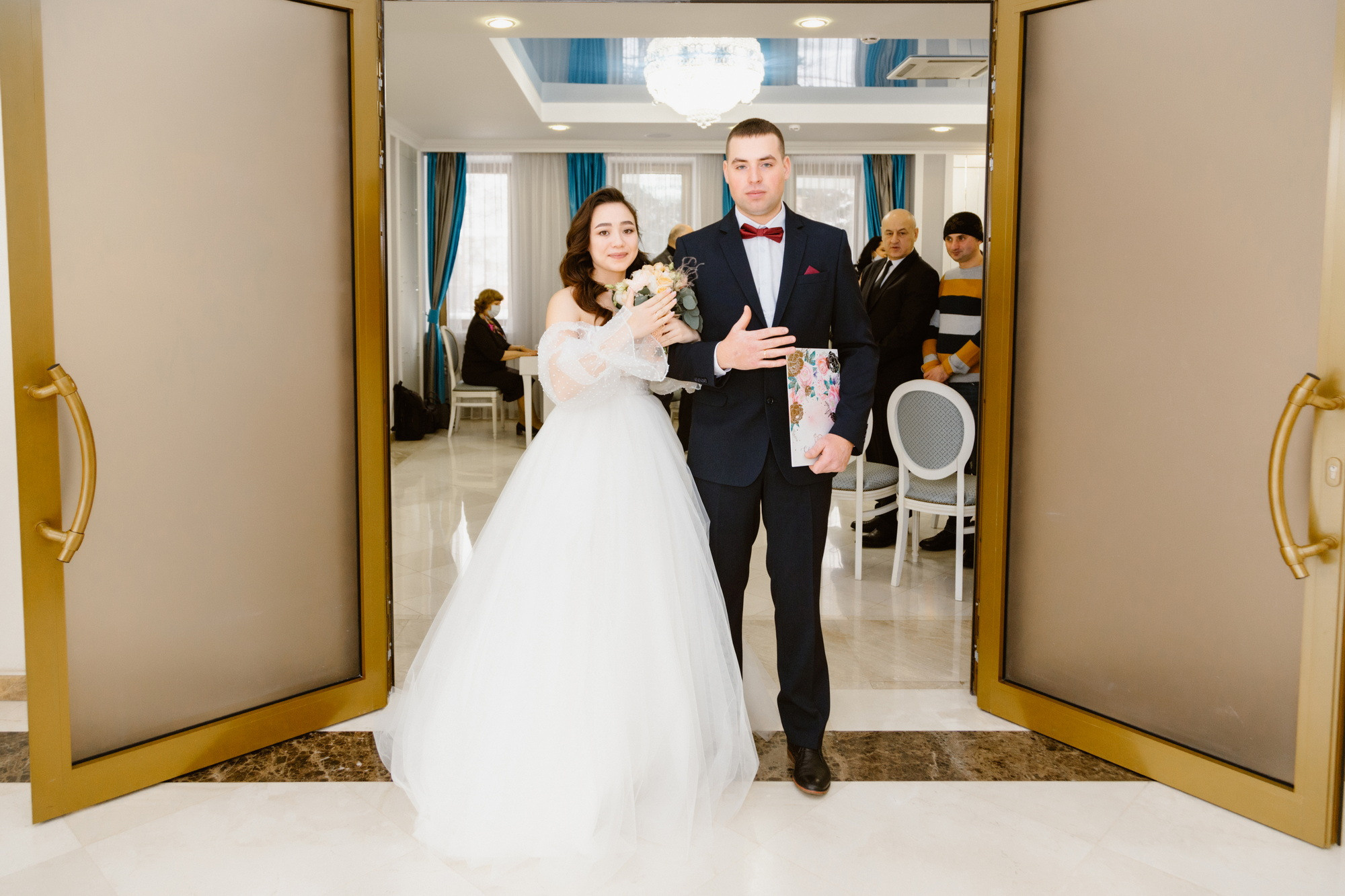 Свадебная фотосессия в Иркутске. Фотограф видеограф Иркутск фото видео студия Алексея Марамзина