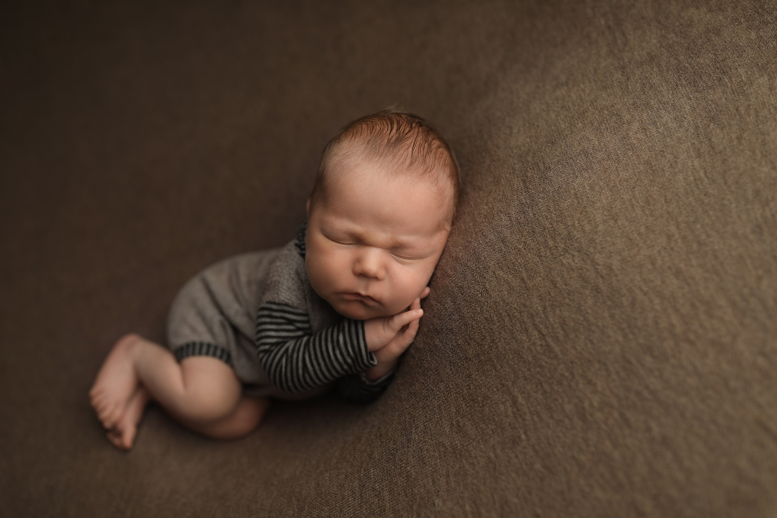 PH @anna_molodykh_newborn.almaty. Retoucher Aleksmokh