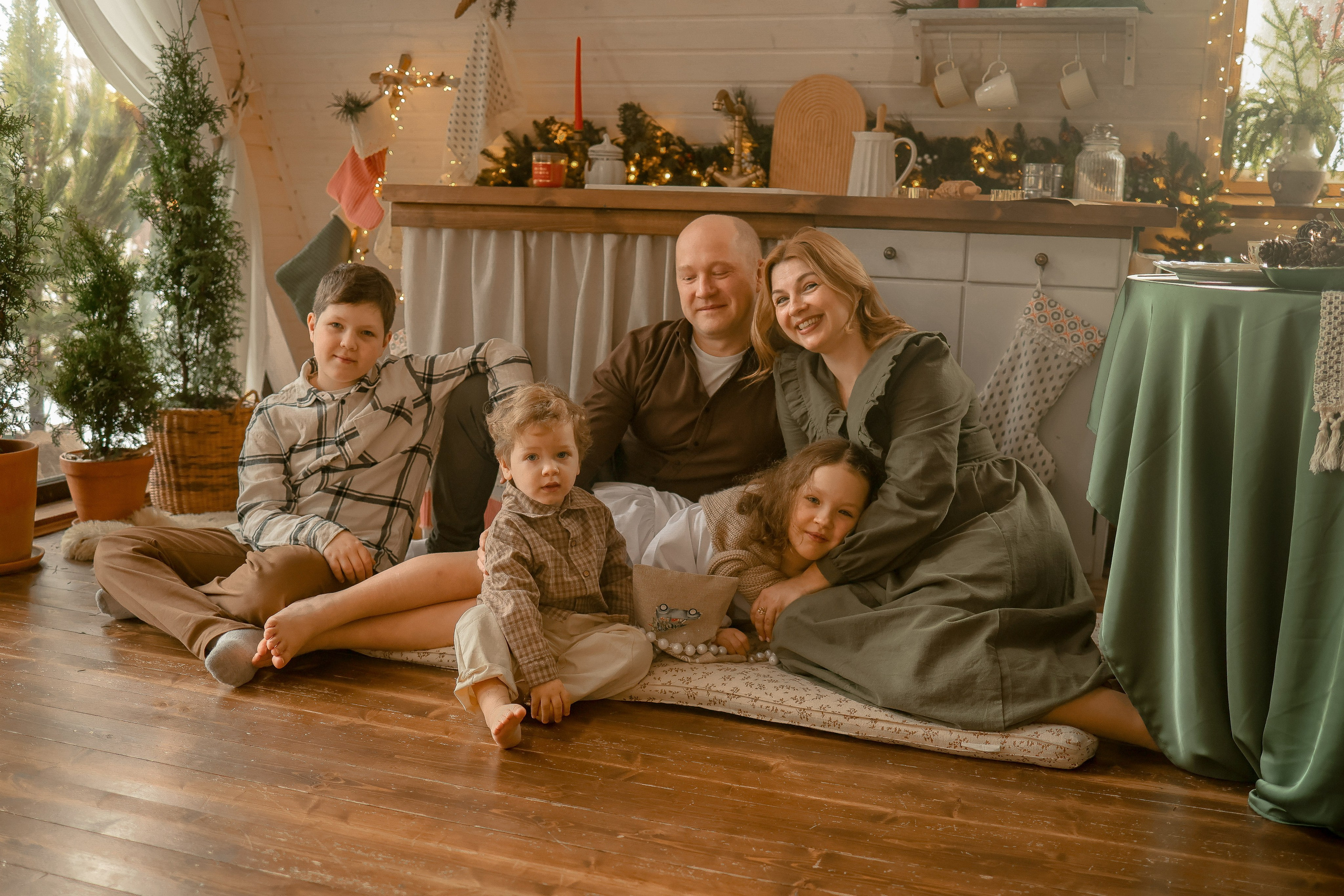 Большая семья. Я Лена — семейный фотограф в стиле Life Style Москва и Подмосковья: Балашиха, Пушкино, Щелково, Домодедово, Дмитров. Я за эмоции и любовь