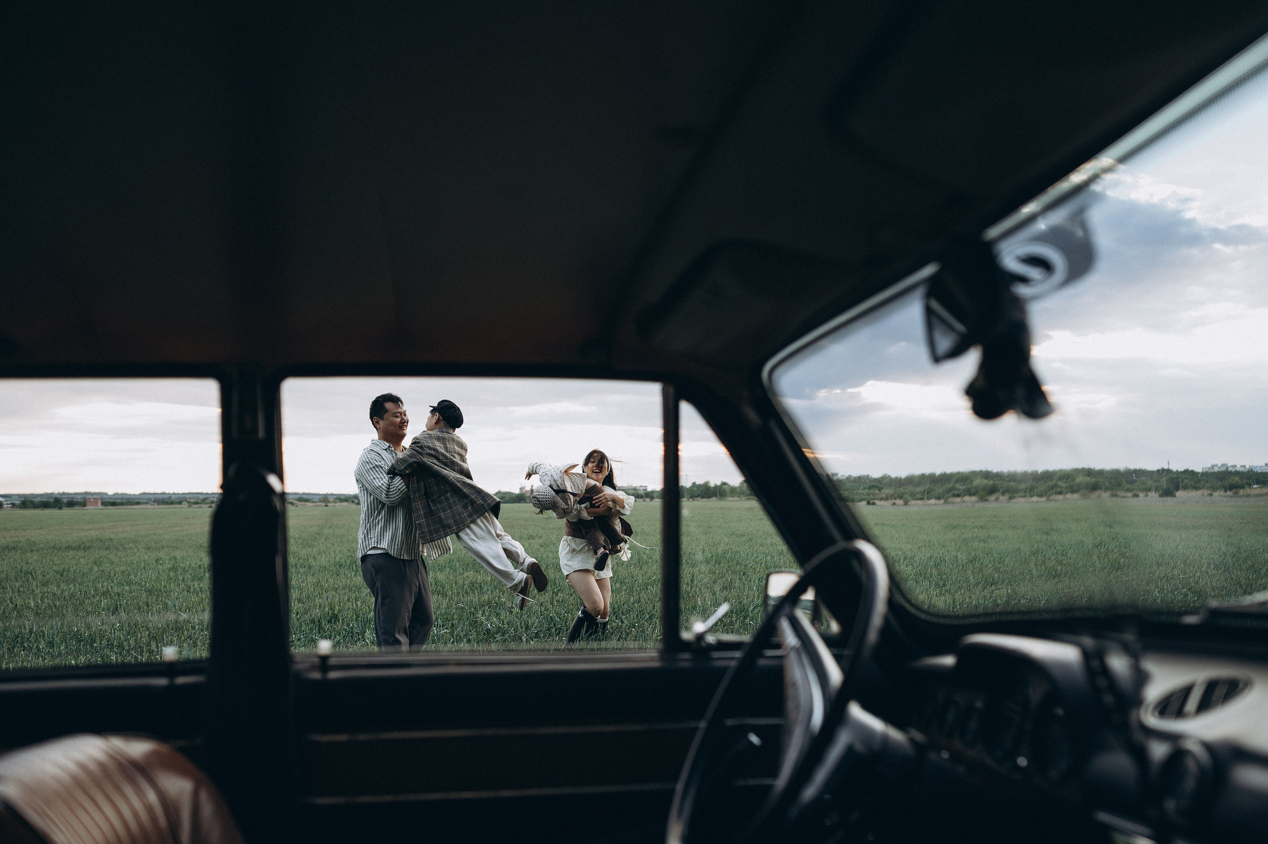 Семейная фотосессия с авто. Семейный фотограф Ростов-на-Дону Татьяна Соколова