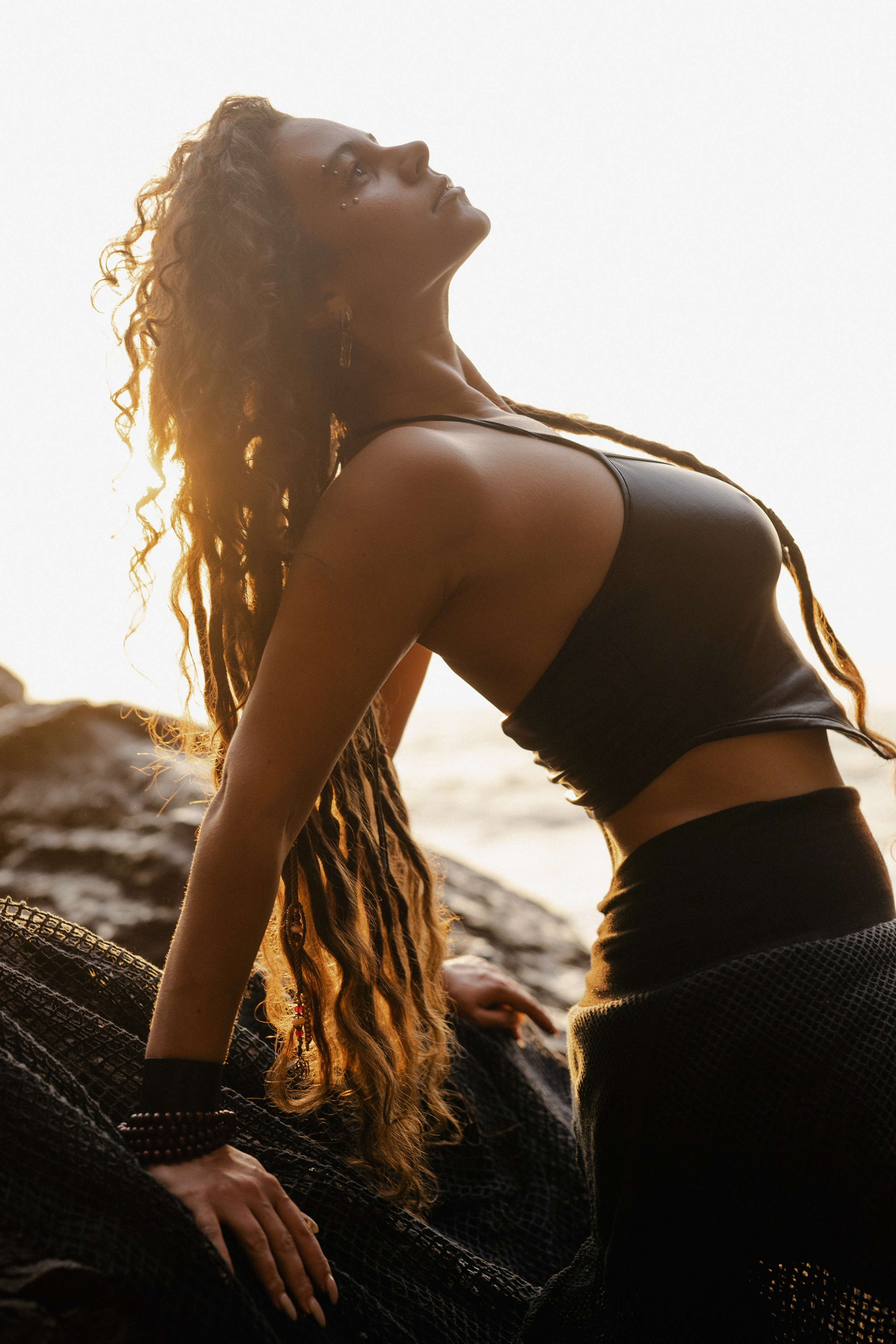 Ксения и море. Фотограф Аля Овчарова