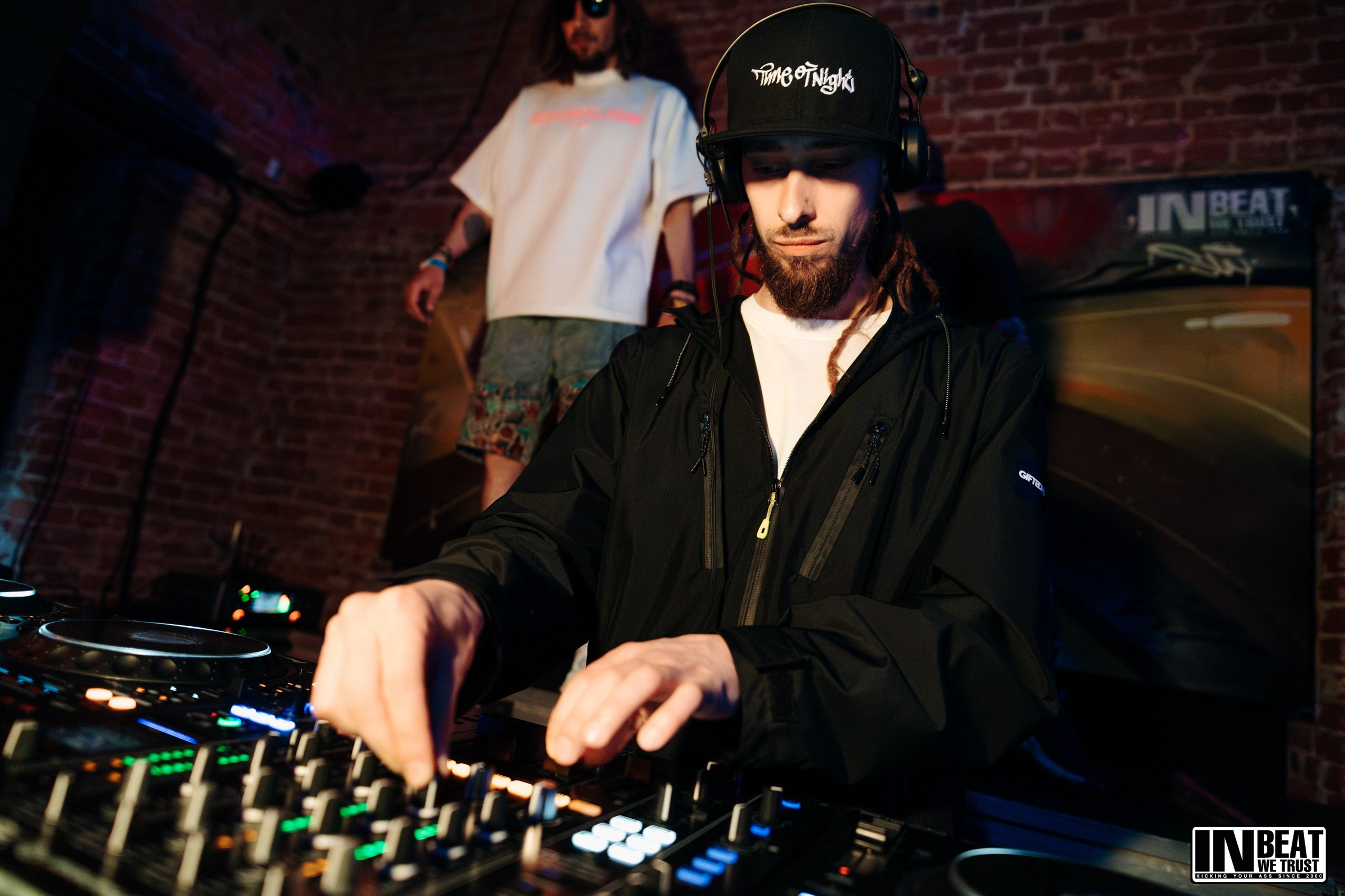 In Beat We Trust 26 (Roof Place). Репортажный фотограф Санкт-Петербург
