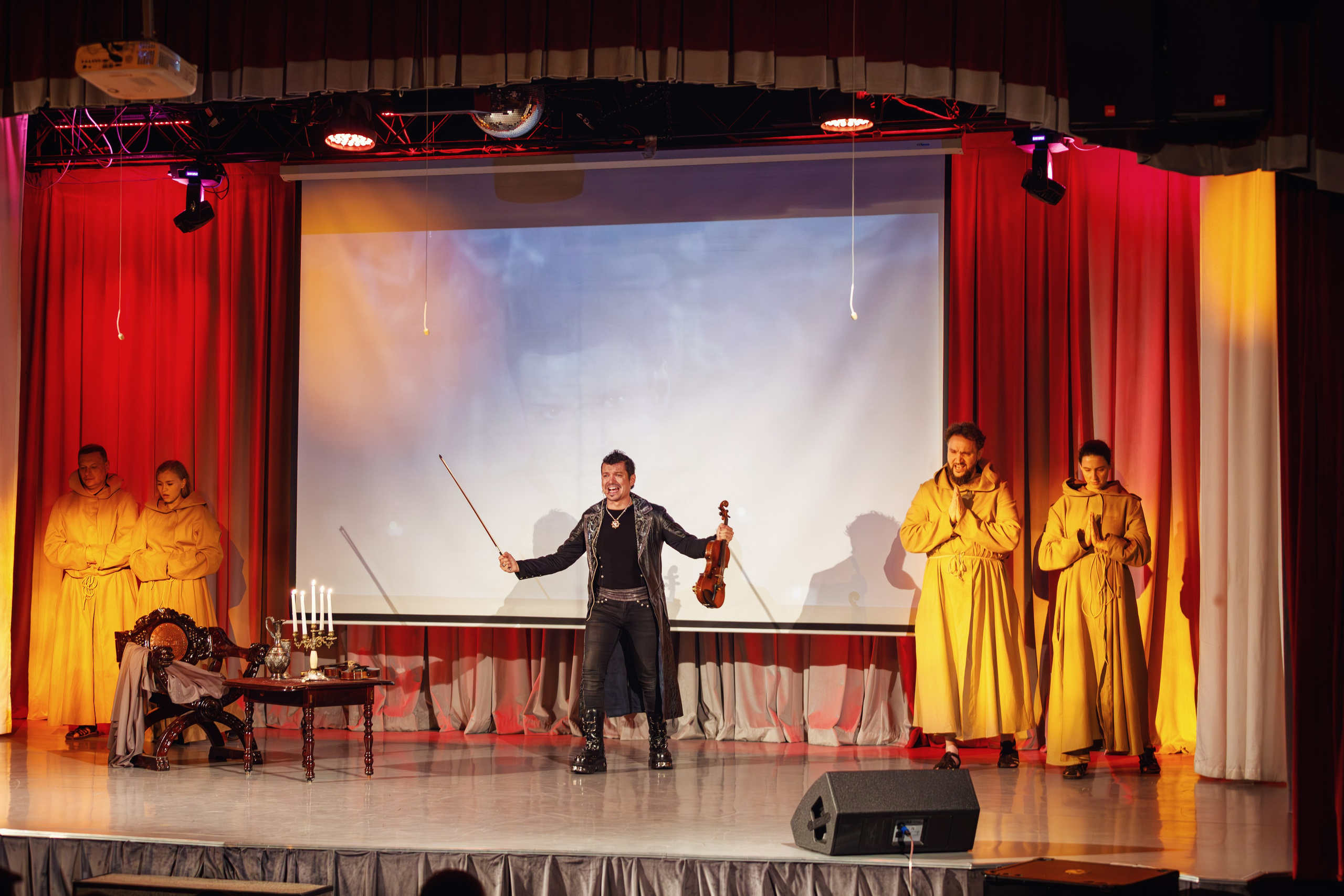 Мюзикл. Скрипка Паганини. Бэкстейдж. Фотограф портретист в Троицке и Москве Иван Парусиди