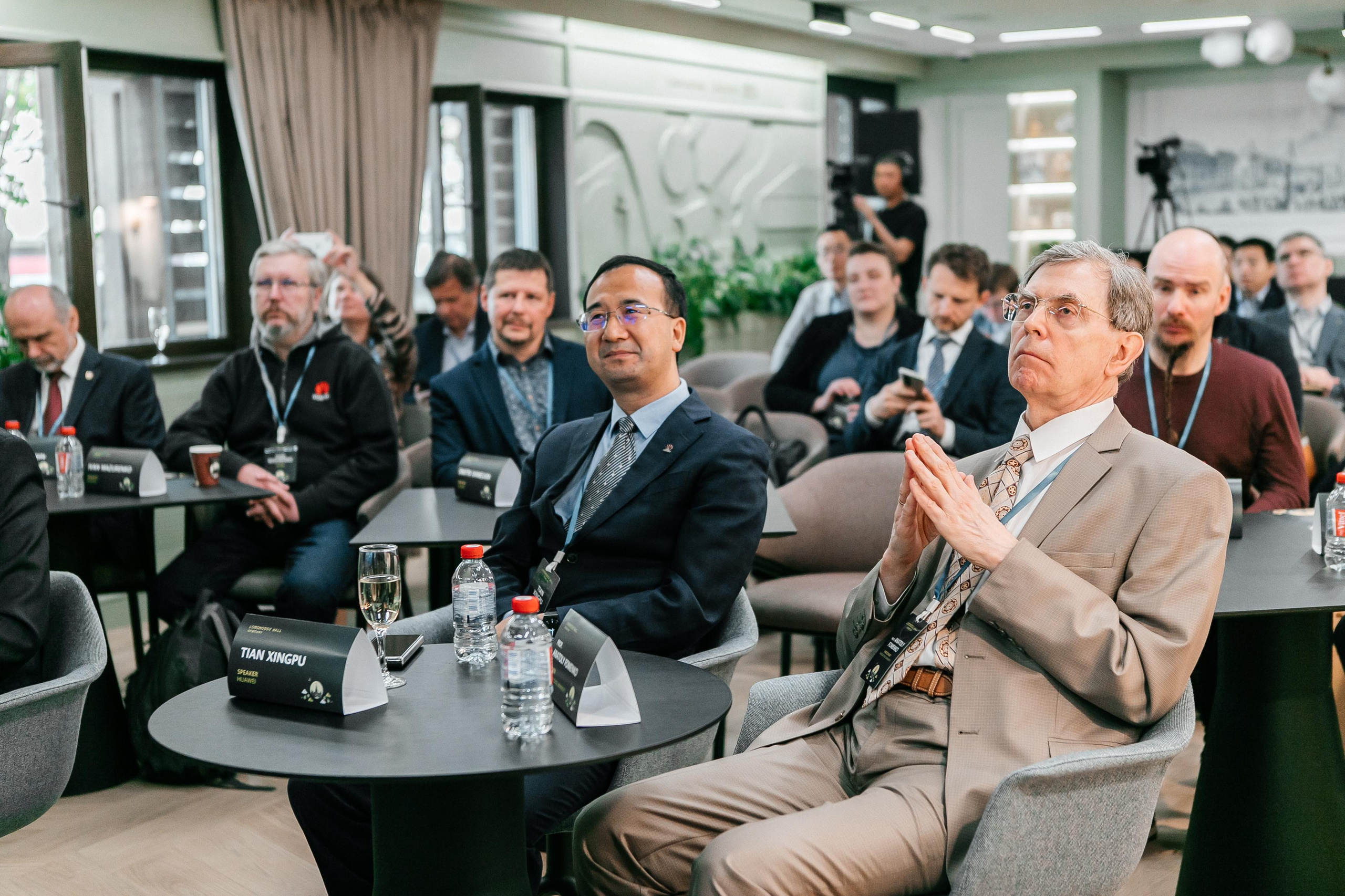 HUAWEI Открытие офиса «Lomonosov hall». Фотограф в Москве Дмитрий Жарков