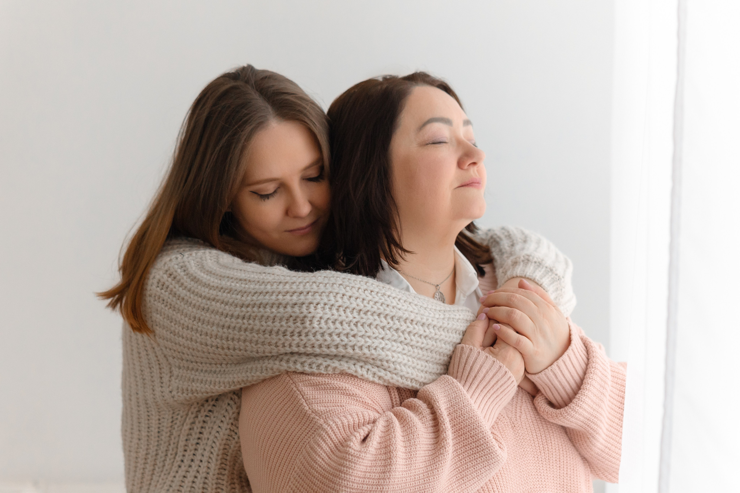 Нежная фотосессия в стиле «дочки-матери»