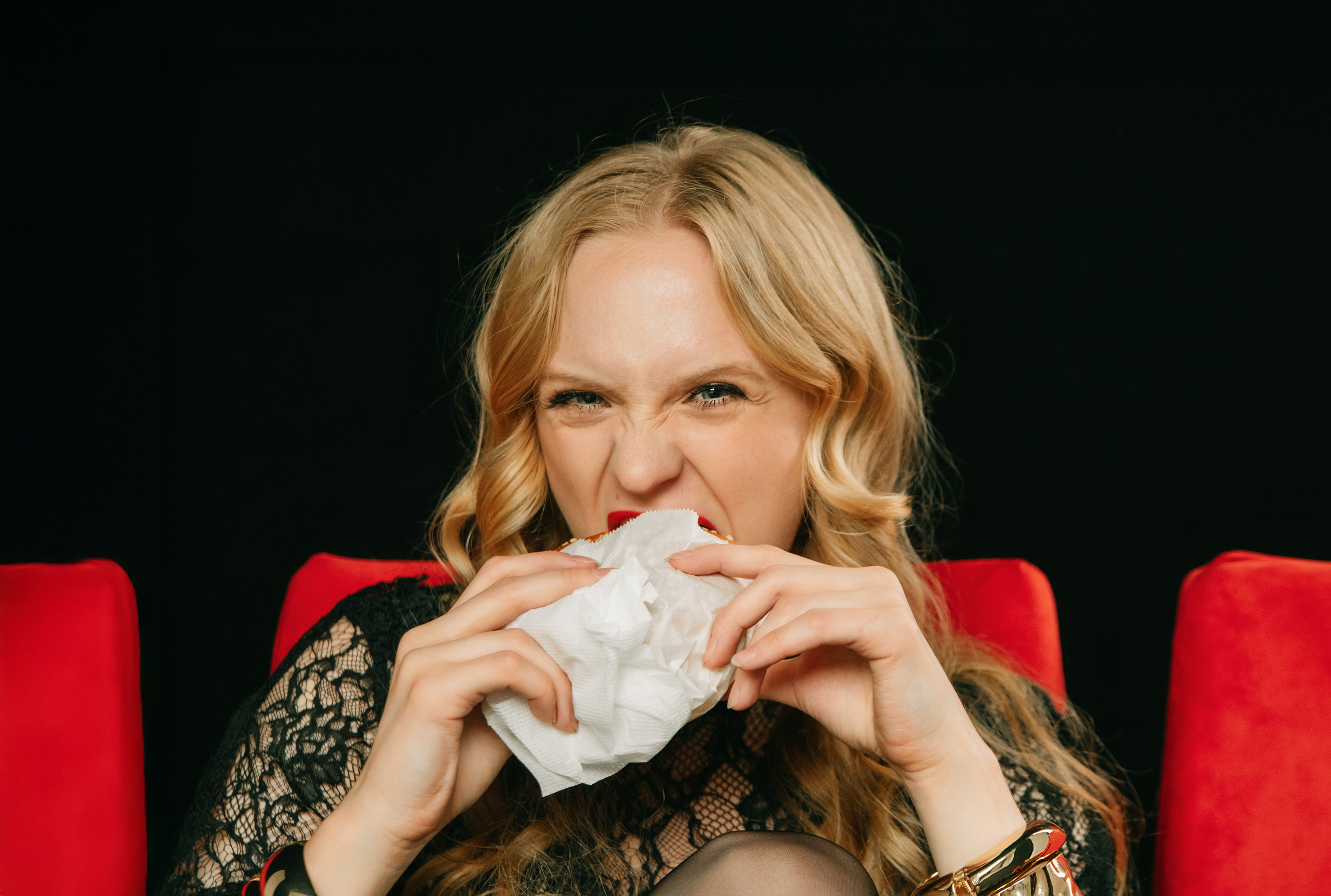 Студийный портрет в стиле звезды. Фотограф Санкт-Петербург Светлана Вежновец