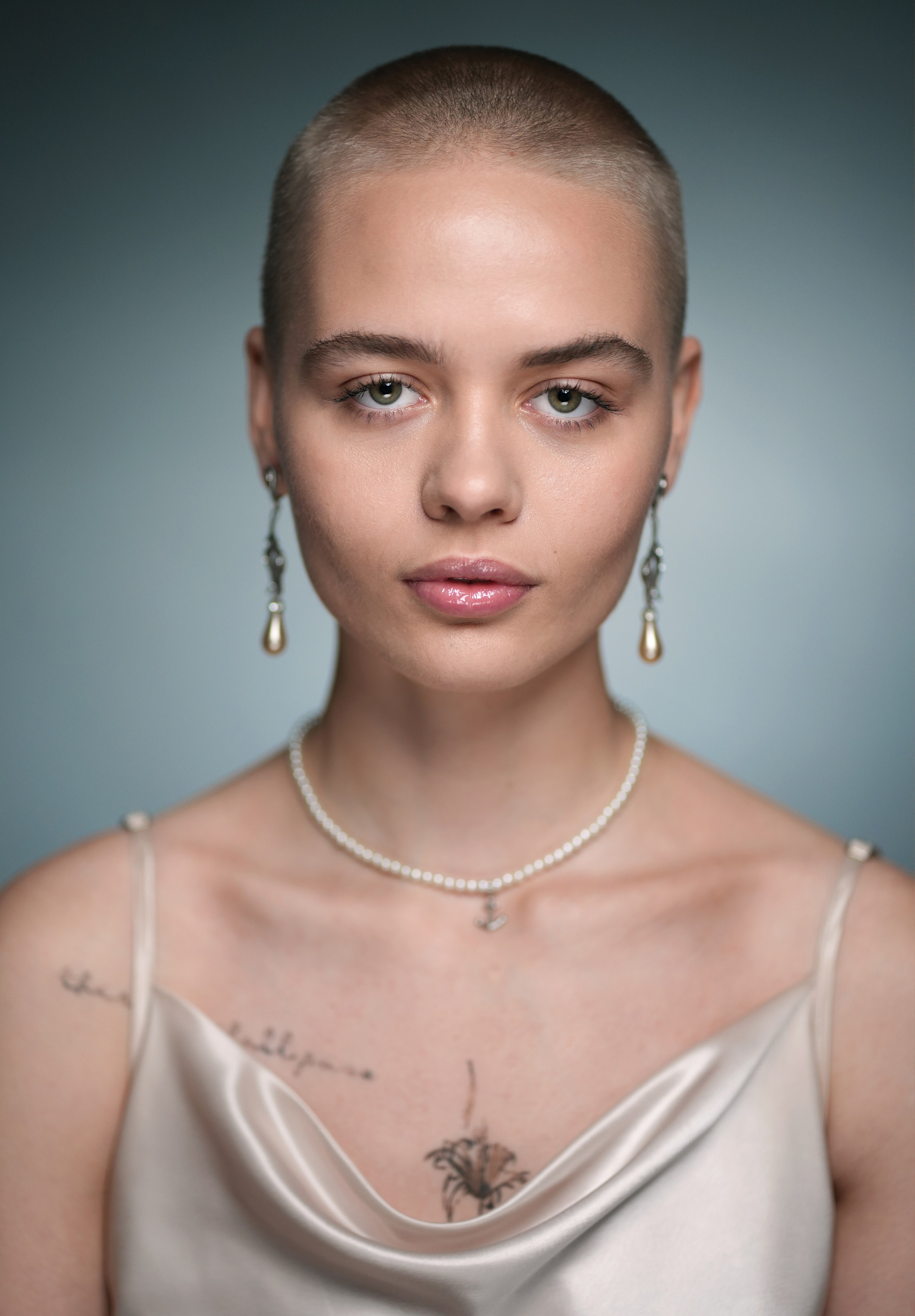 Актриса Дарина Неволина. Портретная съемка в Москве, студийный фотограф Игорь Фомин