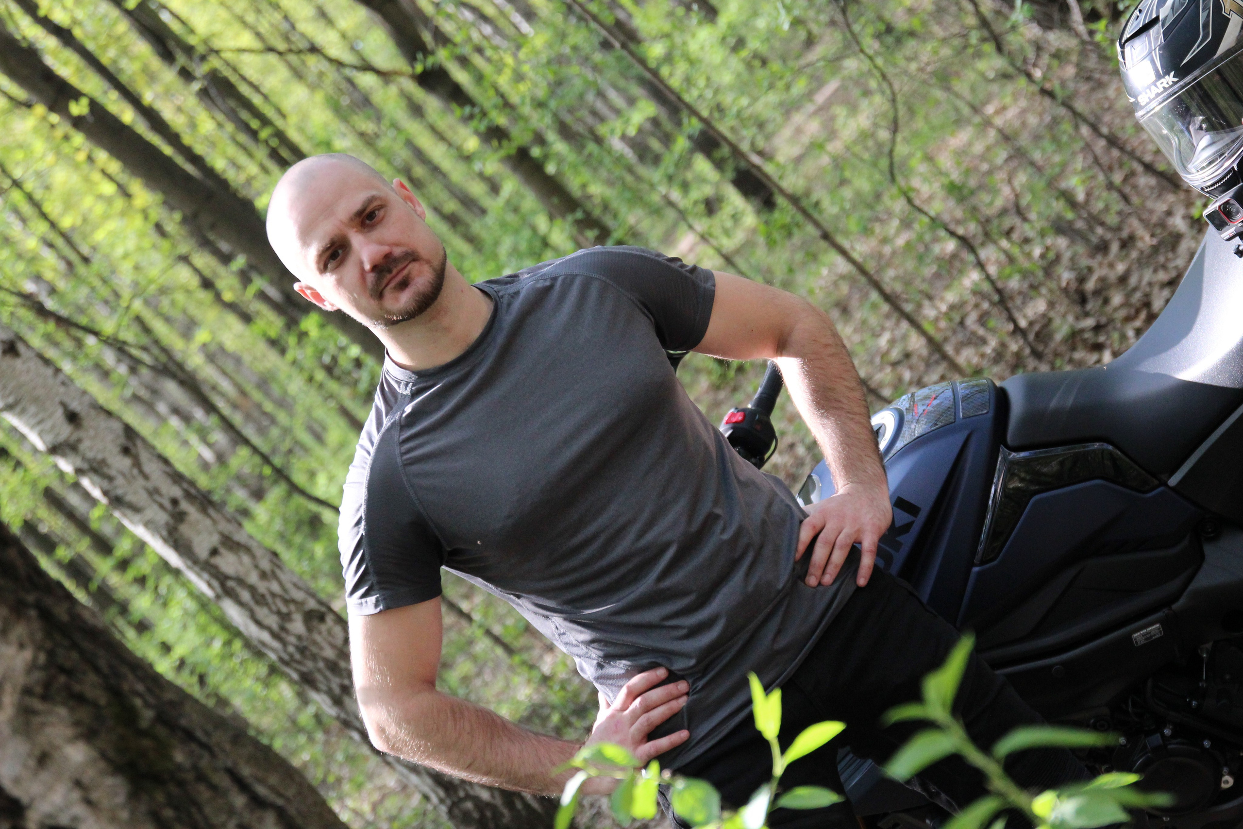 Алексей и мотоцикл 🏍️, парк Сокольники. Ваш личный фотограф в Москве Мила