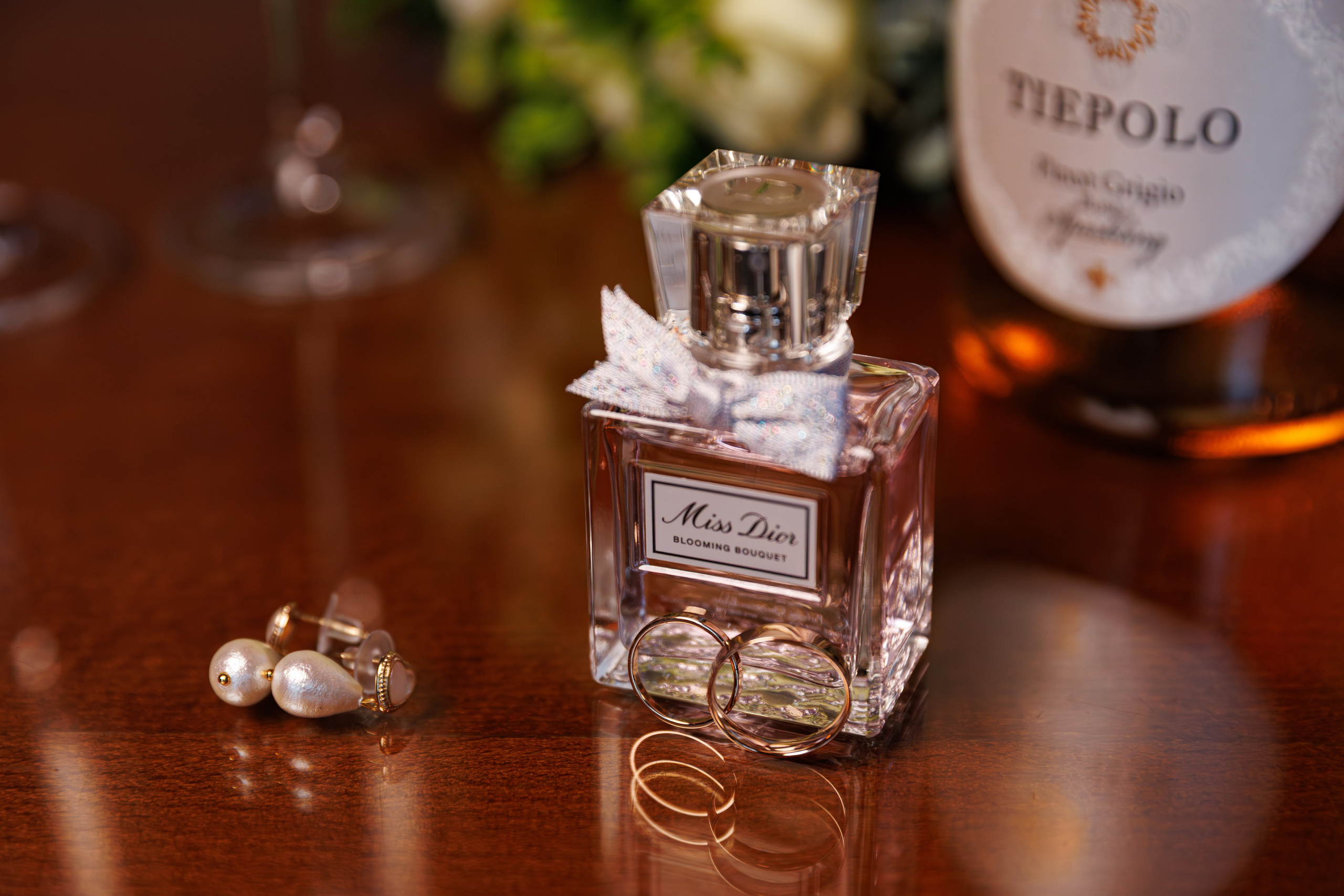 Свадебная фотосессия и сборы в гостинице Националь. Свадебный фотограф Москва и МО Сергей Киржаев