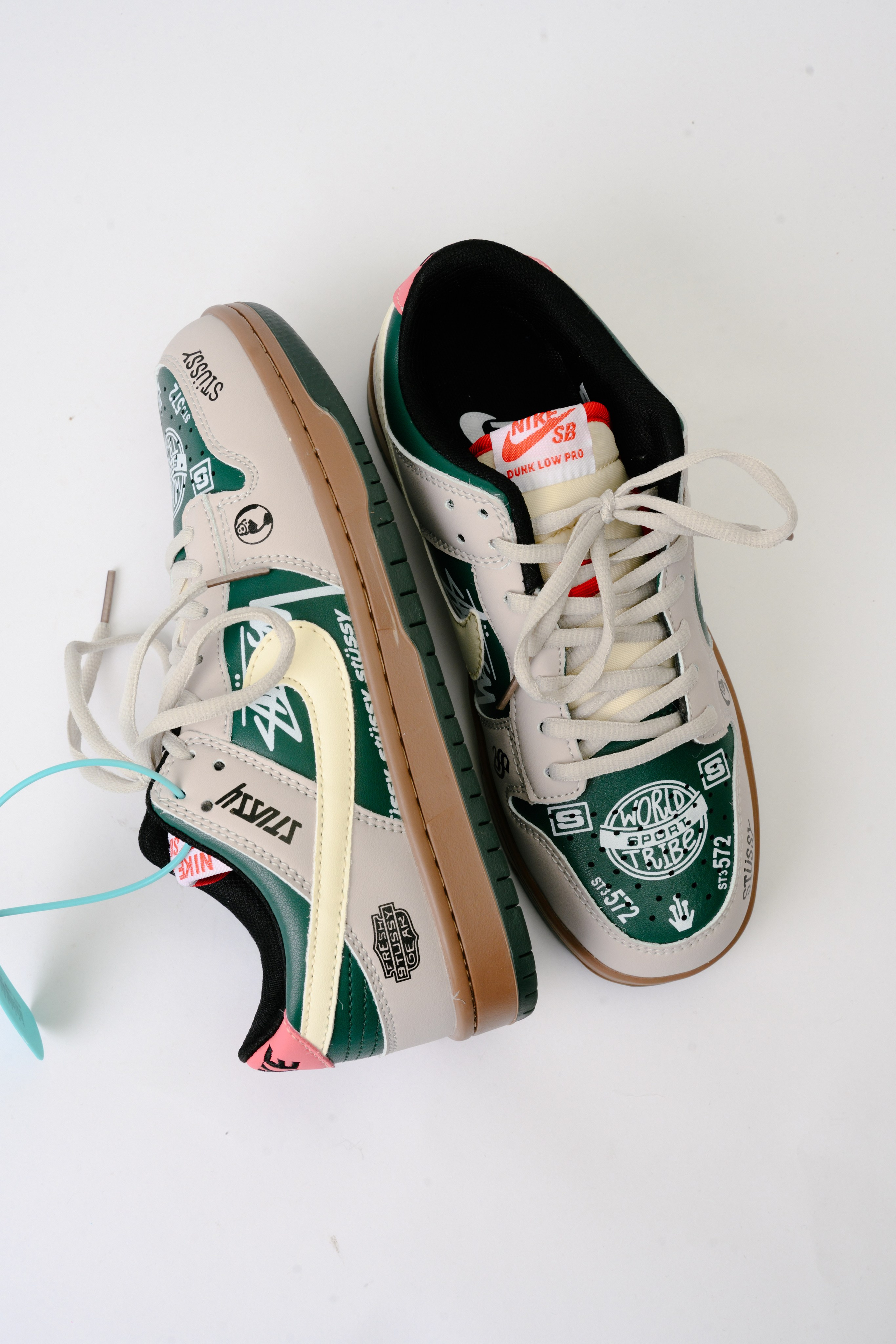 Кроссовки для wb. Фотограф в Красноярске