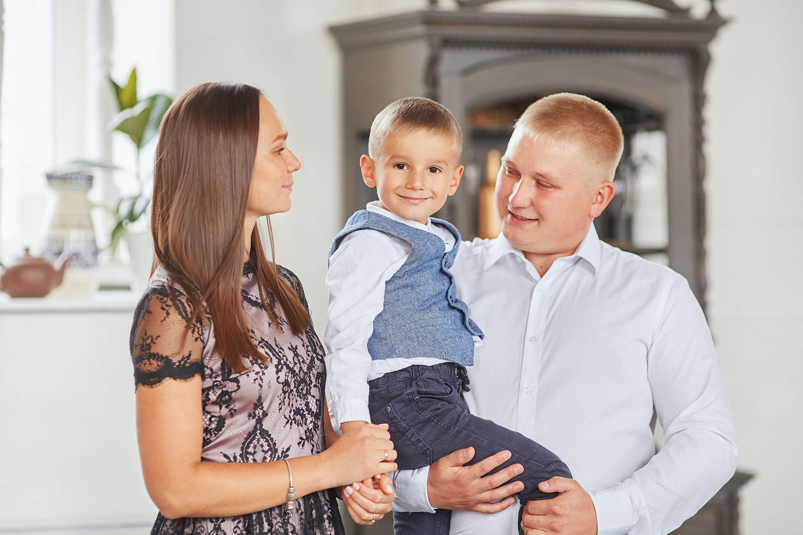 Фотосессии в студии. Семейный фотограф Ижевск Даша Евсеева