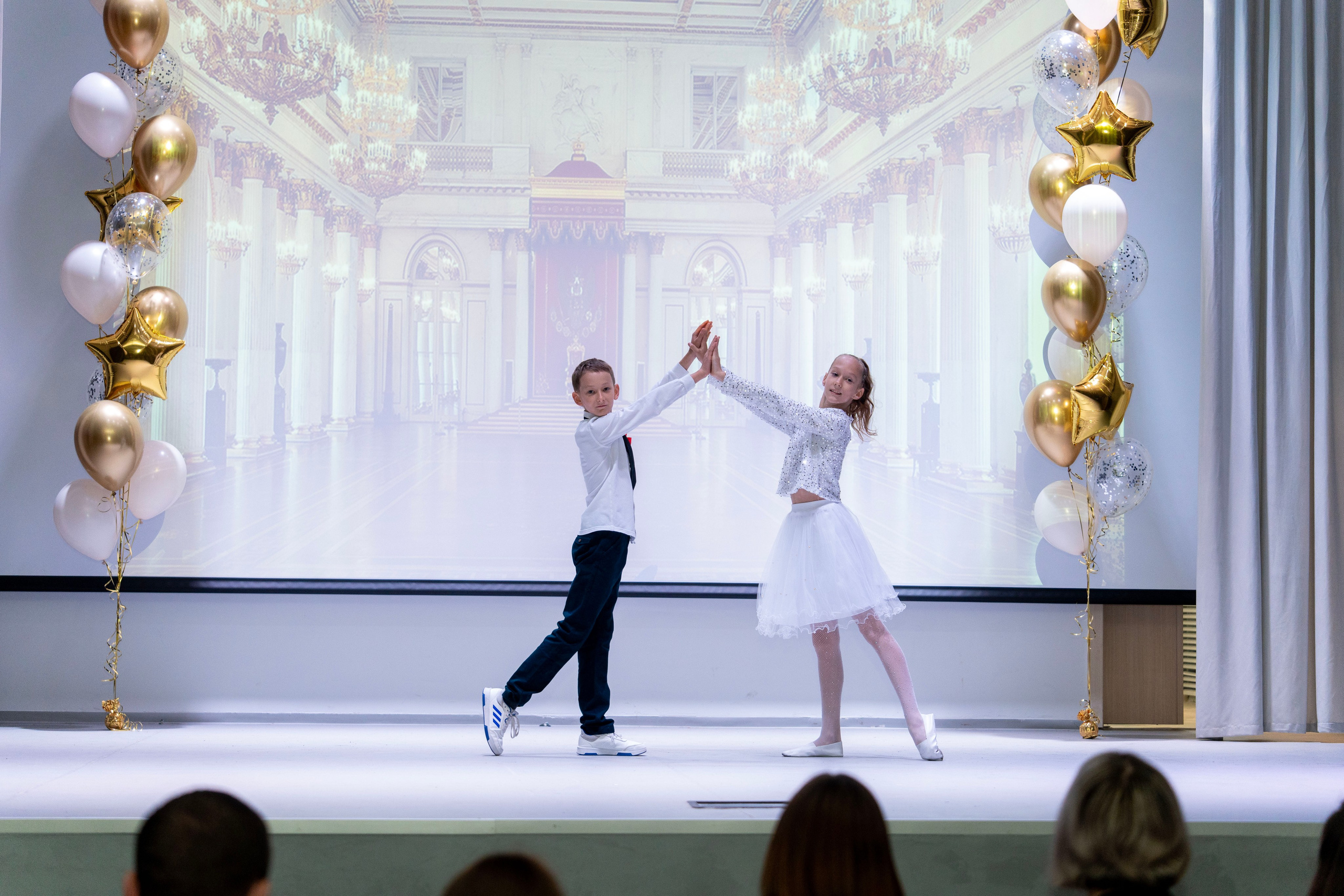 Выпускные 4 классы. Фотограф Юлия Попова