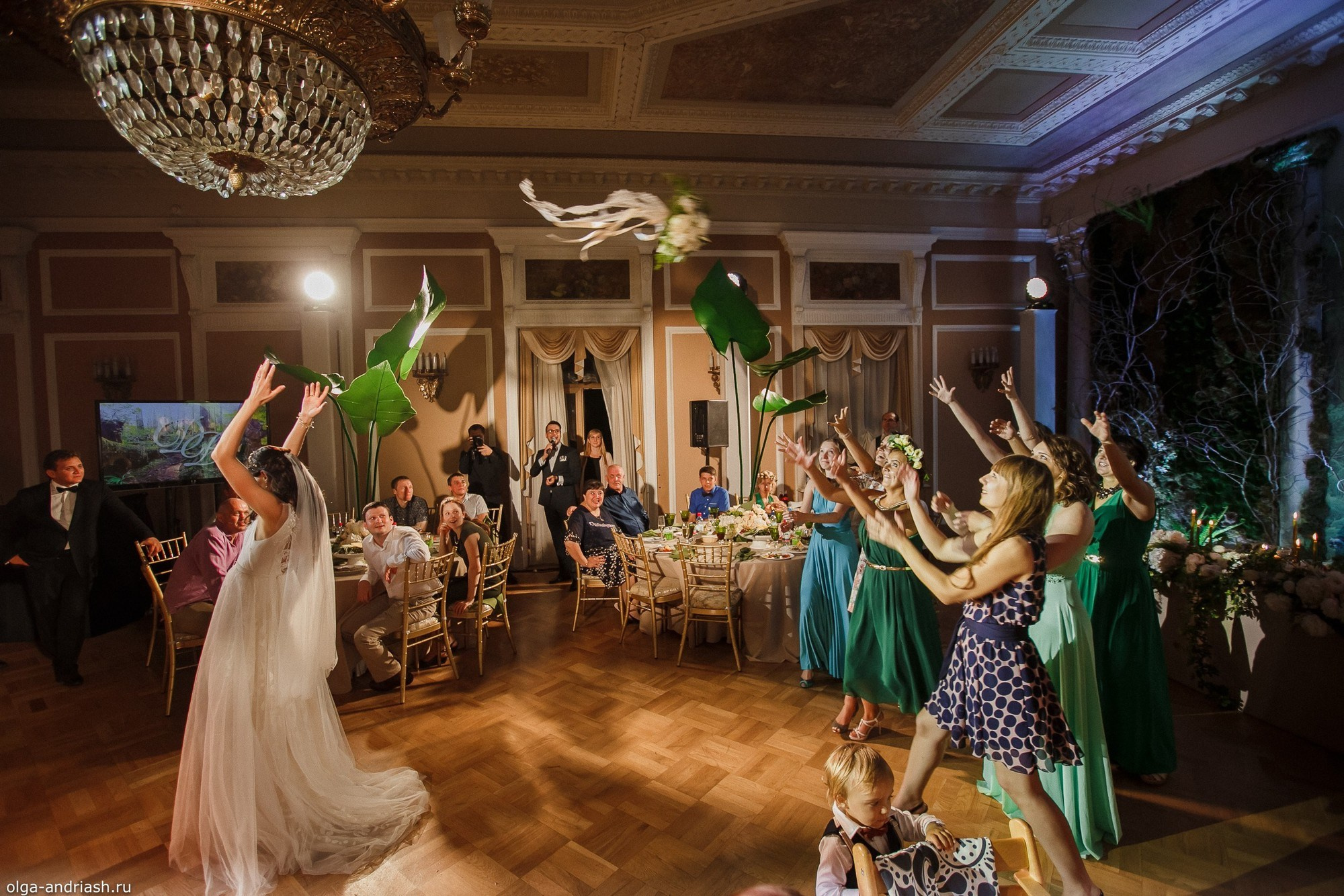 Вечерняя выездная регистрация. Семейный, портретный и свадебный фотограф в Санкт-Петербурге и Москве