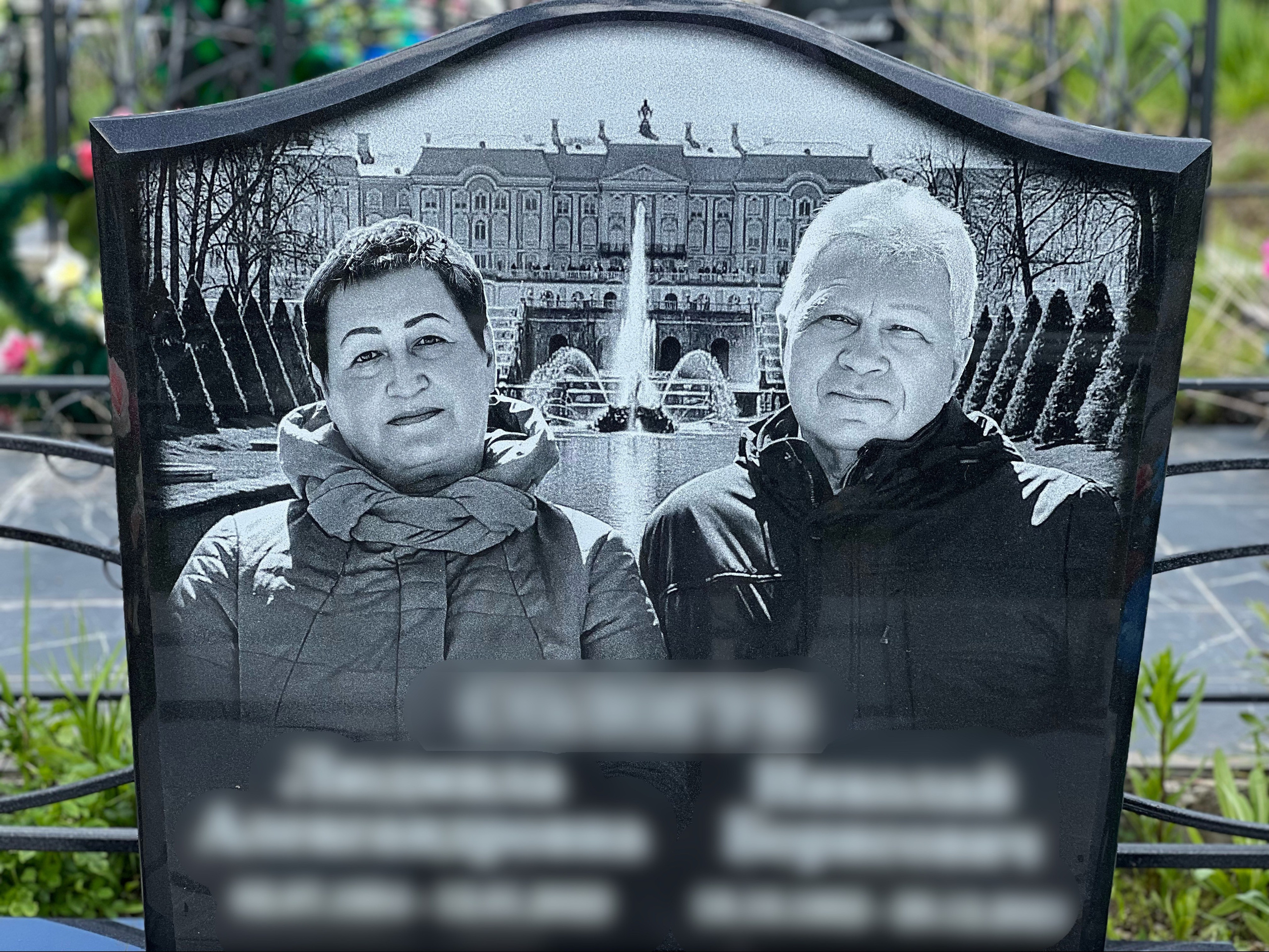 Гравировка от наших художников. ГРАНИТ26 Ритуальные услуги Железногорск. Благоустройство могил, продажа памятников